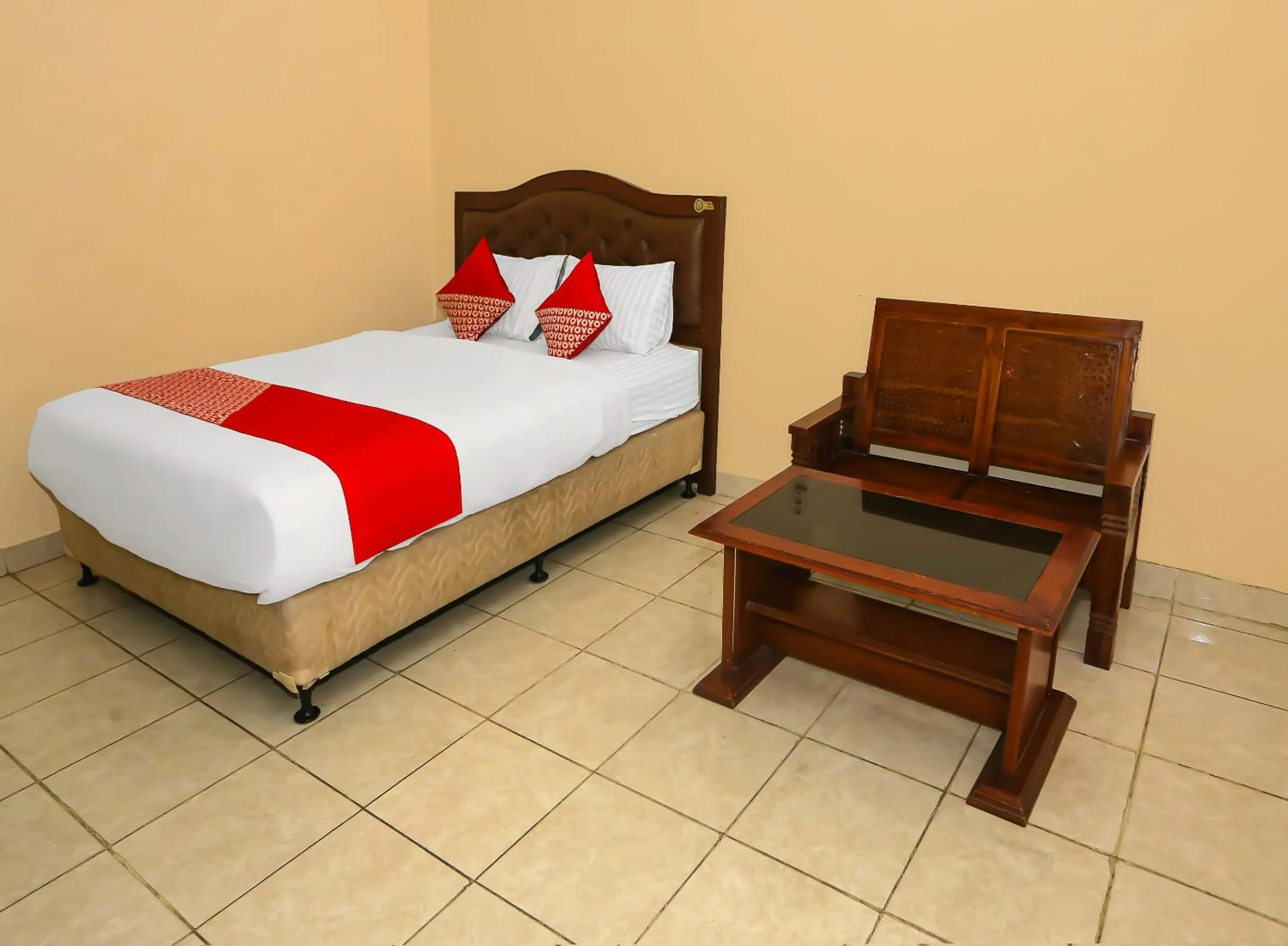 Bedroom, Bed in Hotel O Danau Indah