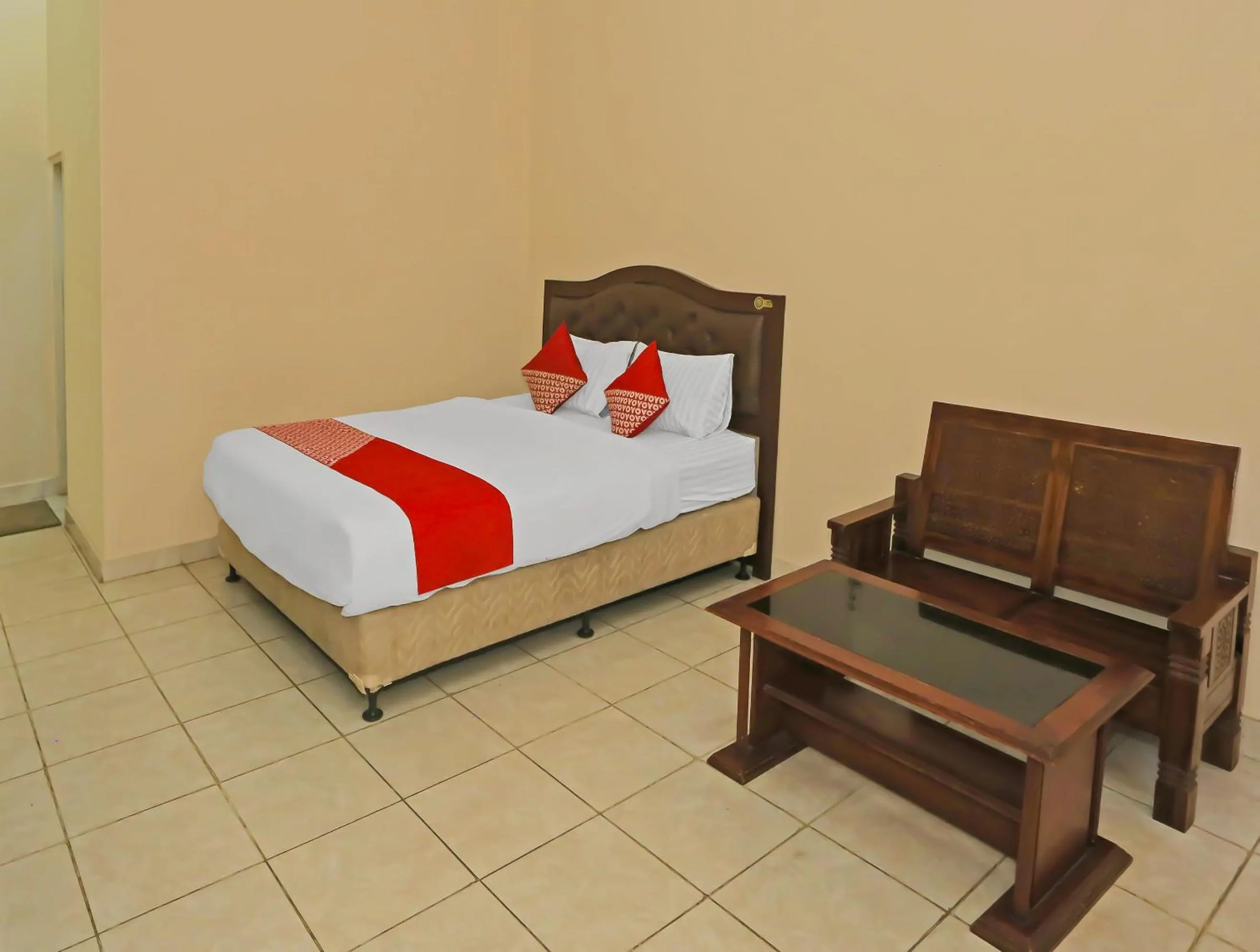 Bedroom, Bed in Hotel O Danau Indah