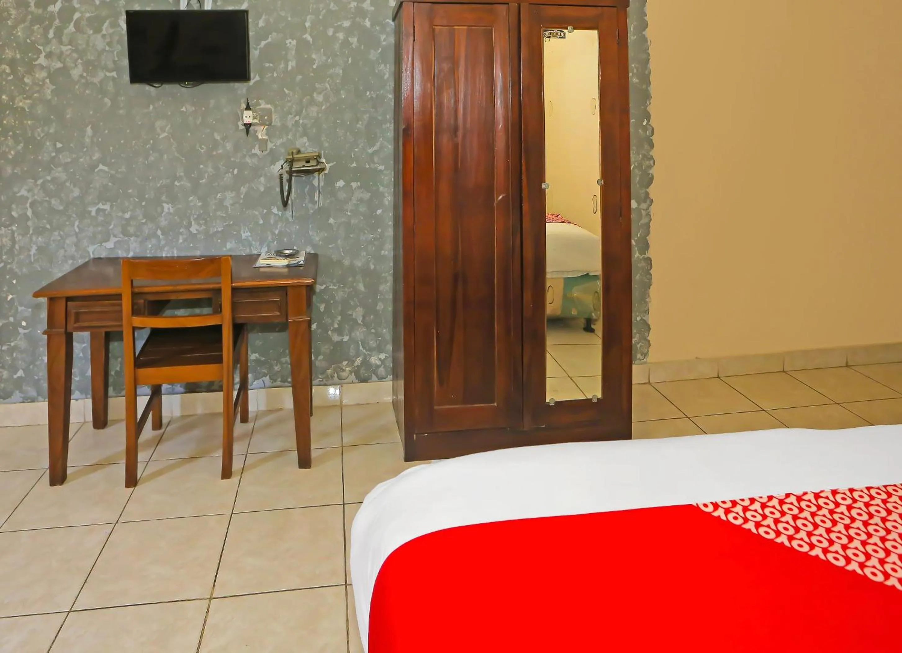 Bedroom, Bed in Hotel O Danau Indah