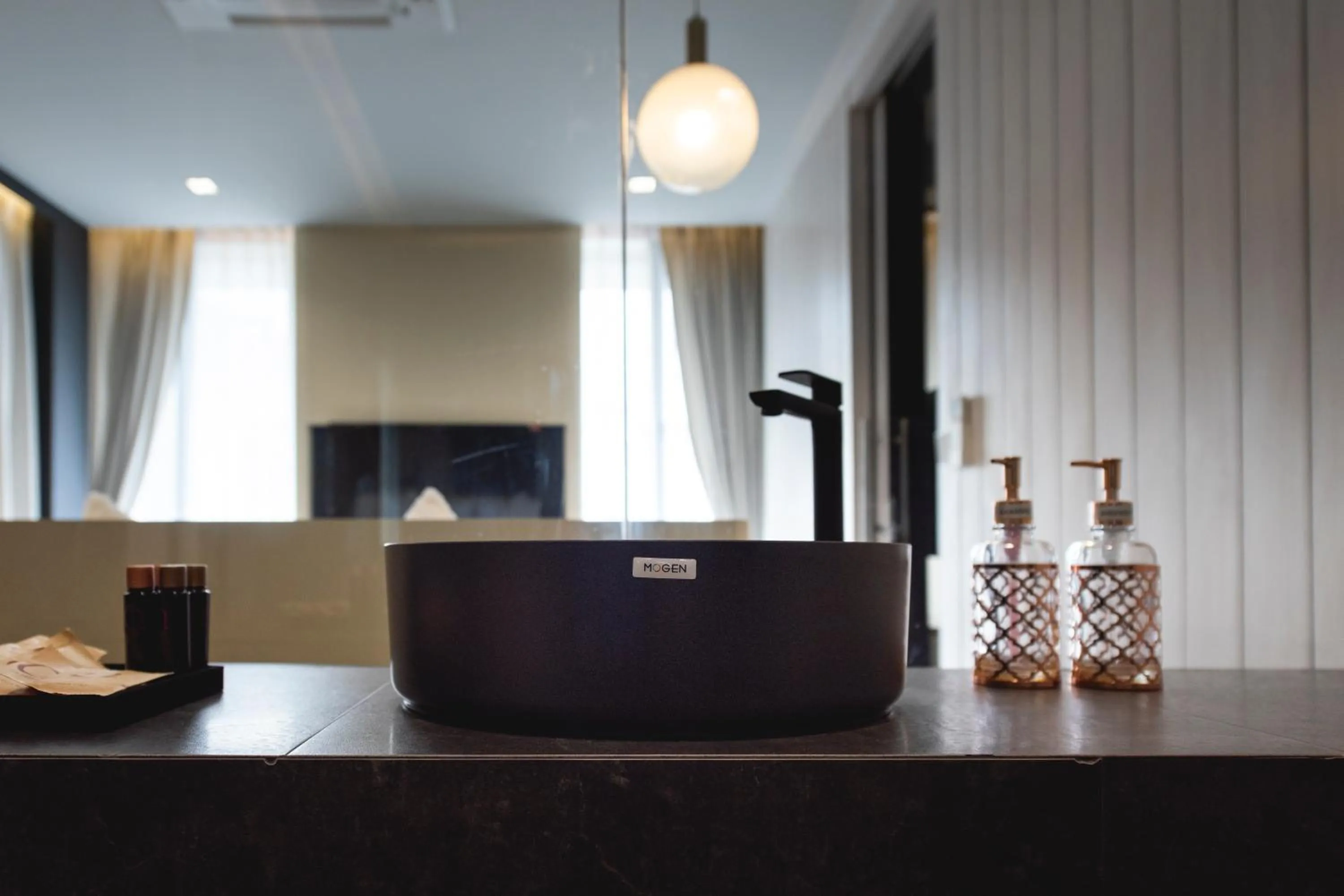 Bathroom in Qlosest Hotel