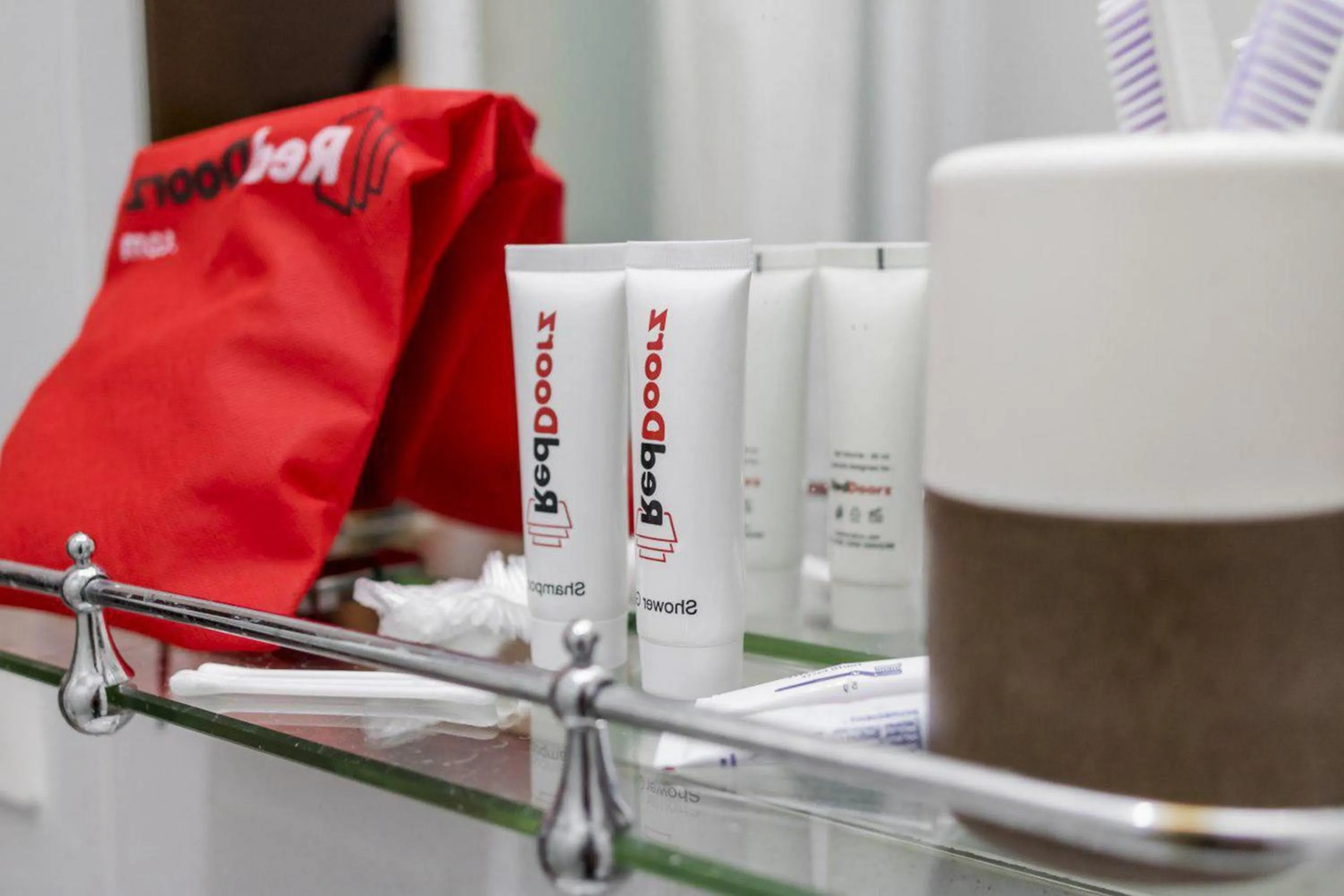 Bathroom in RedDoorz near Lampung Walk 2