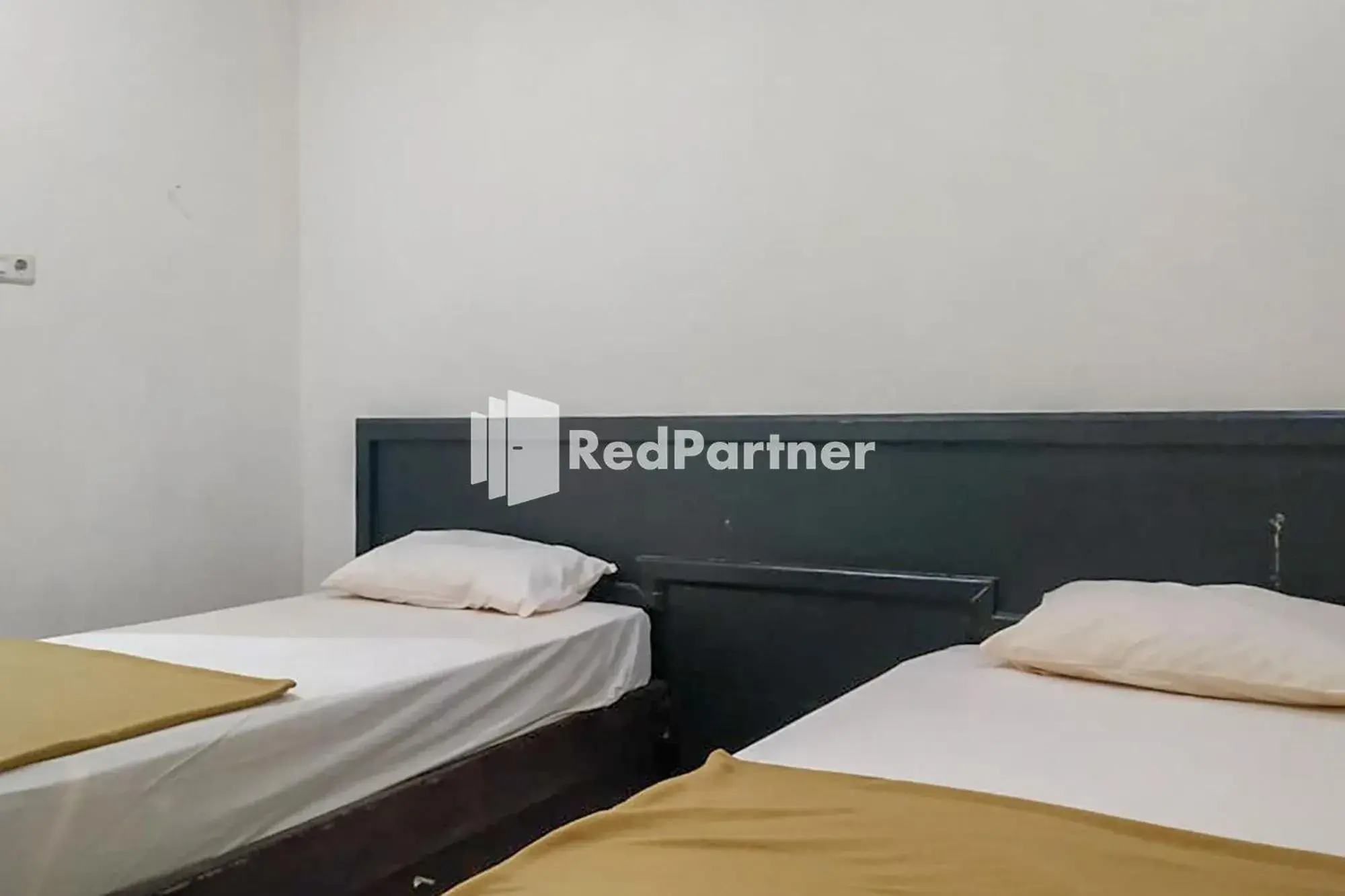 Palu City Guest House Mitra RedDoorz Palu City Guest House Mitra RedDoorz