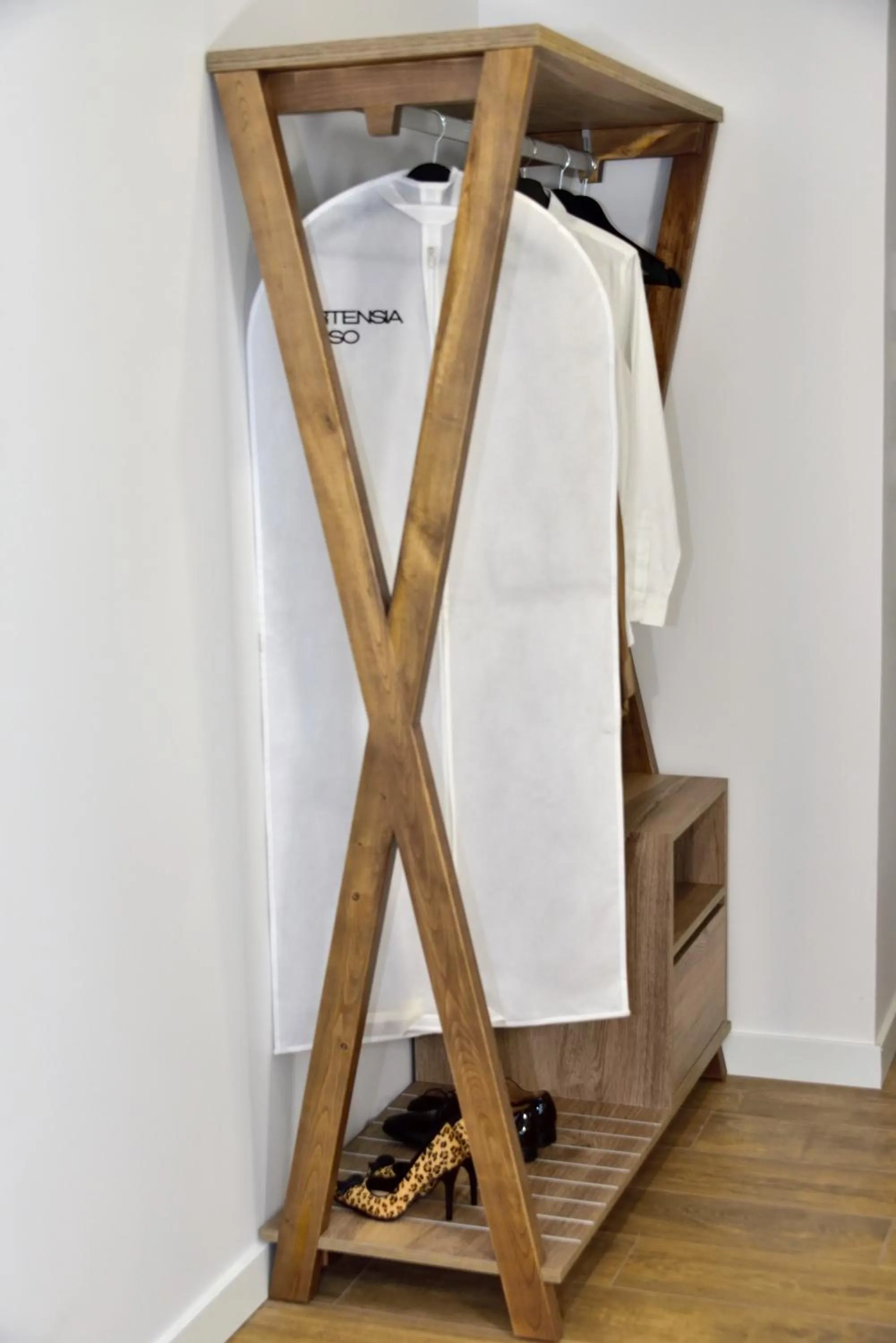 wardrobe in Rey Don Sancho