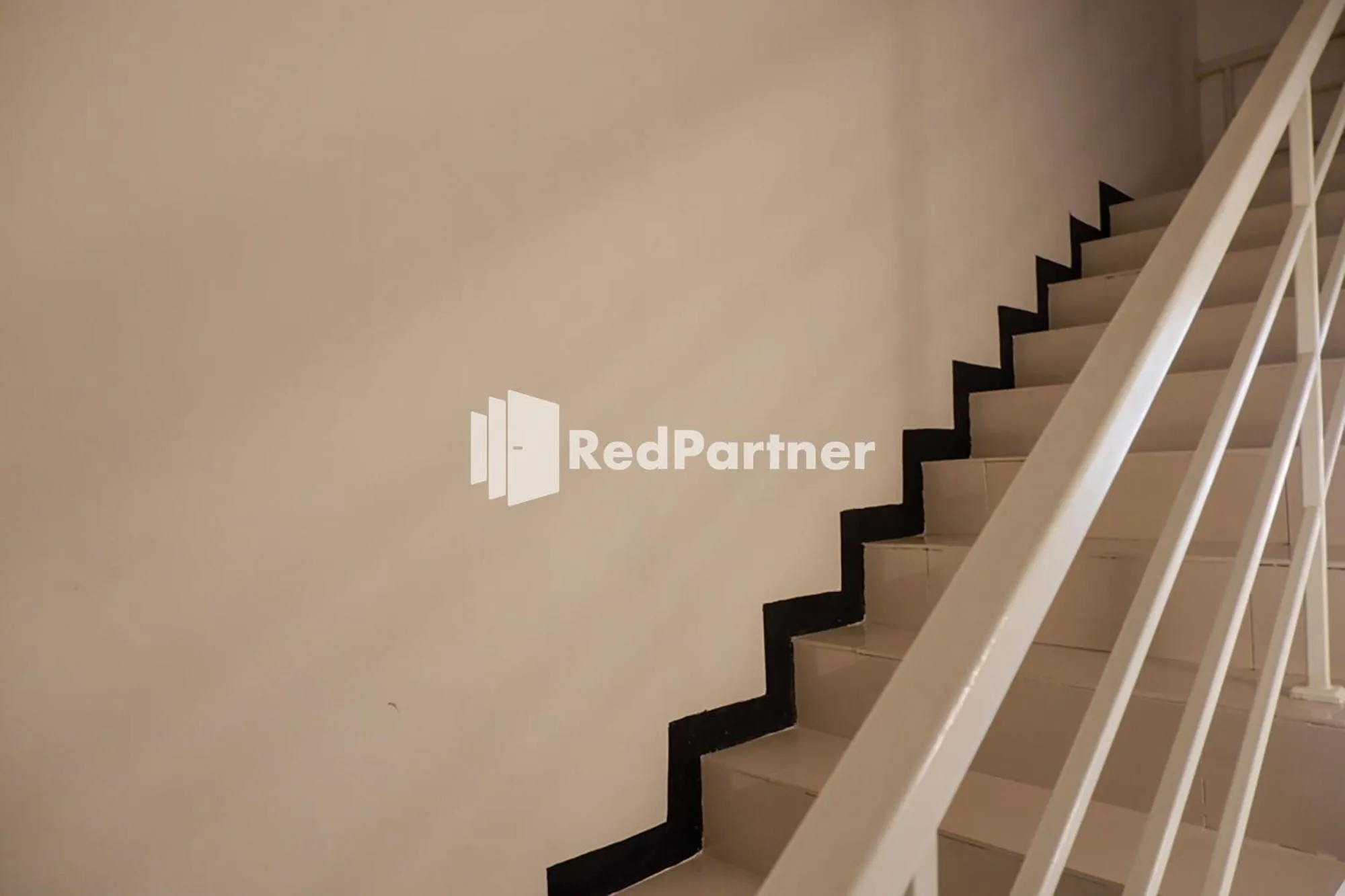 Property building in Rit's Garden At CitraGrand Semarang Mitra RedDoorz