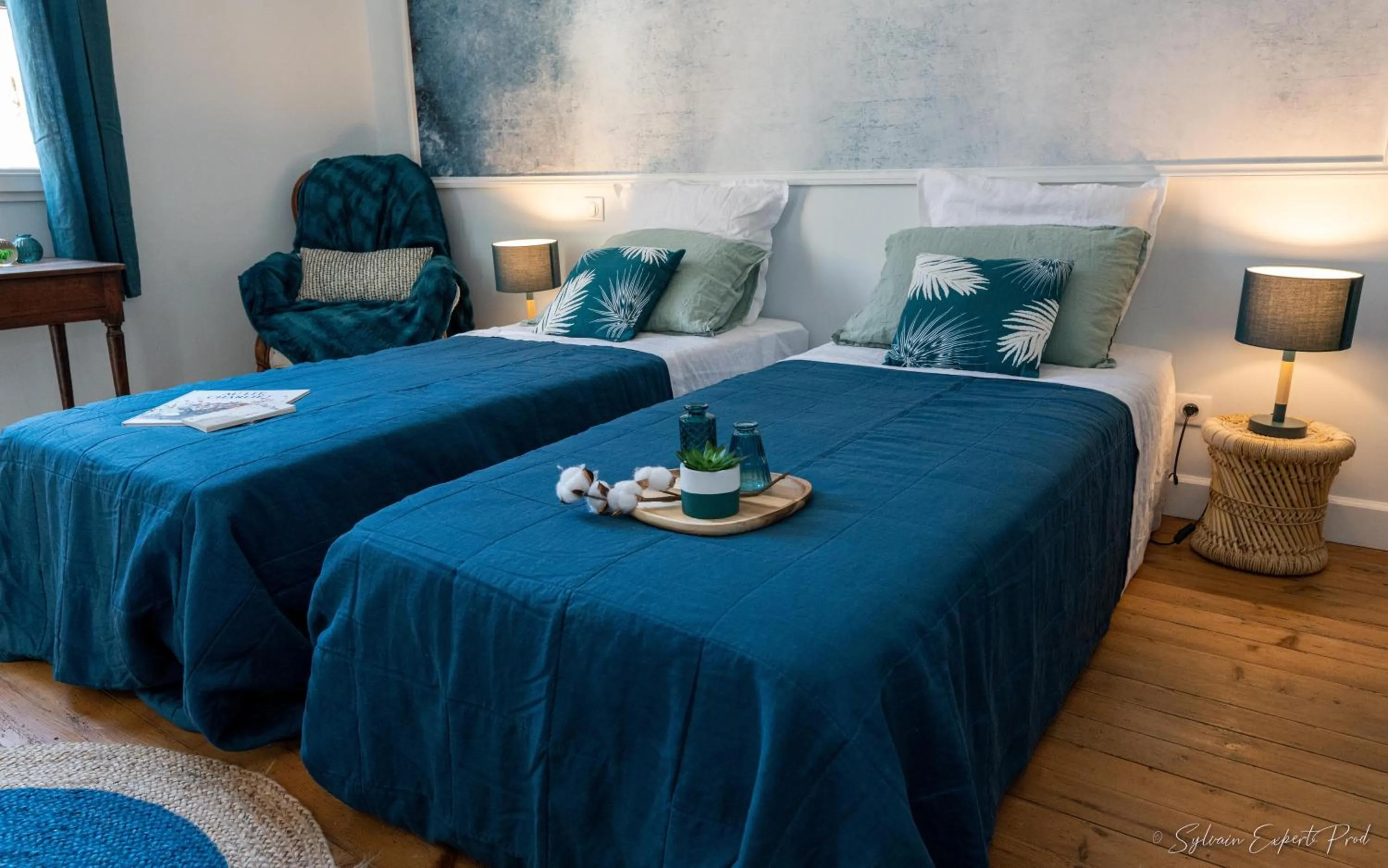 Bedroom, Bed in I love Bergerac