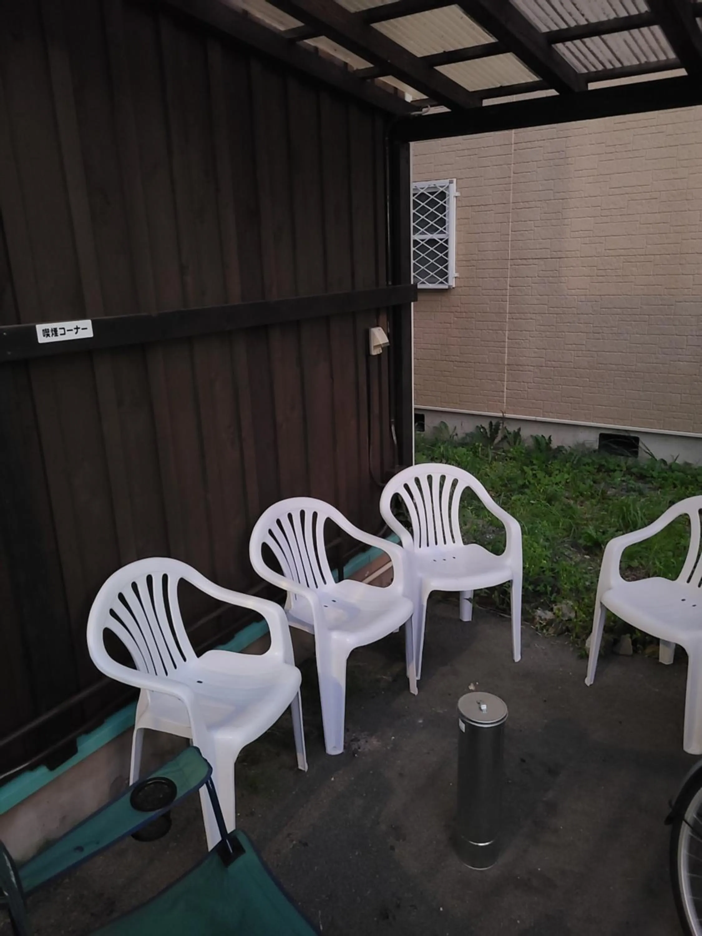 Area and facilities in Bluebird Hotel