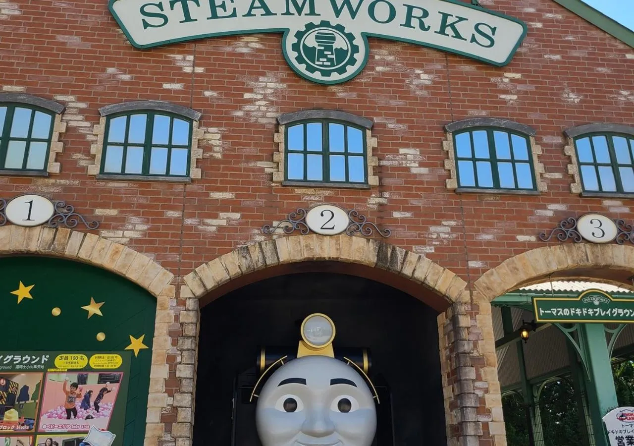 Nearby landmark in Bluebird Hotel