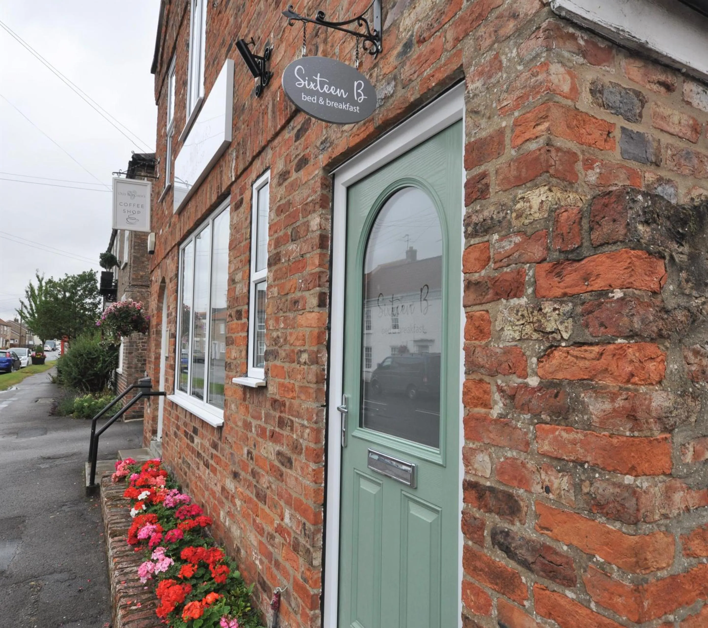 Property building in Sixteen B