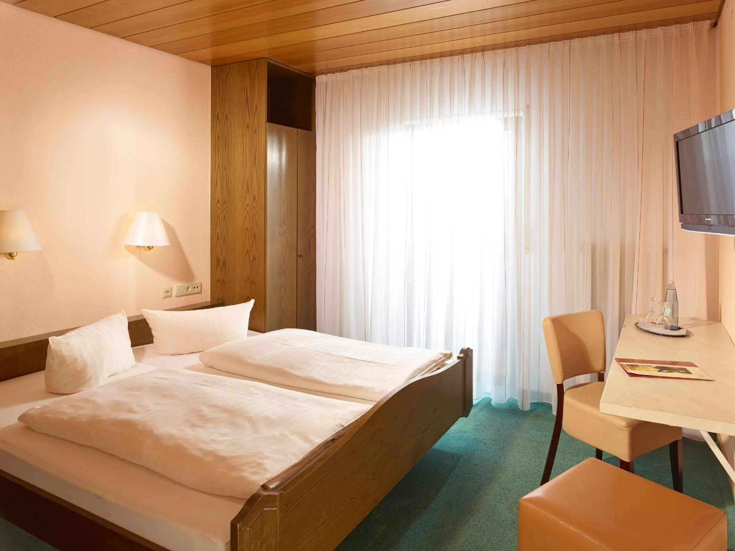 Bedroom in Hotel Lösch Pfälzer Hof