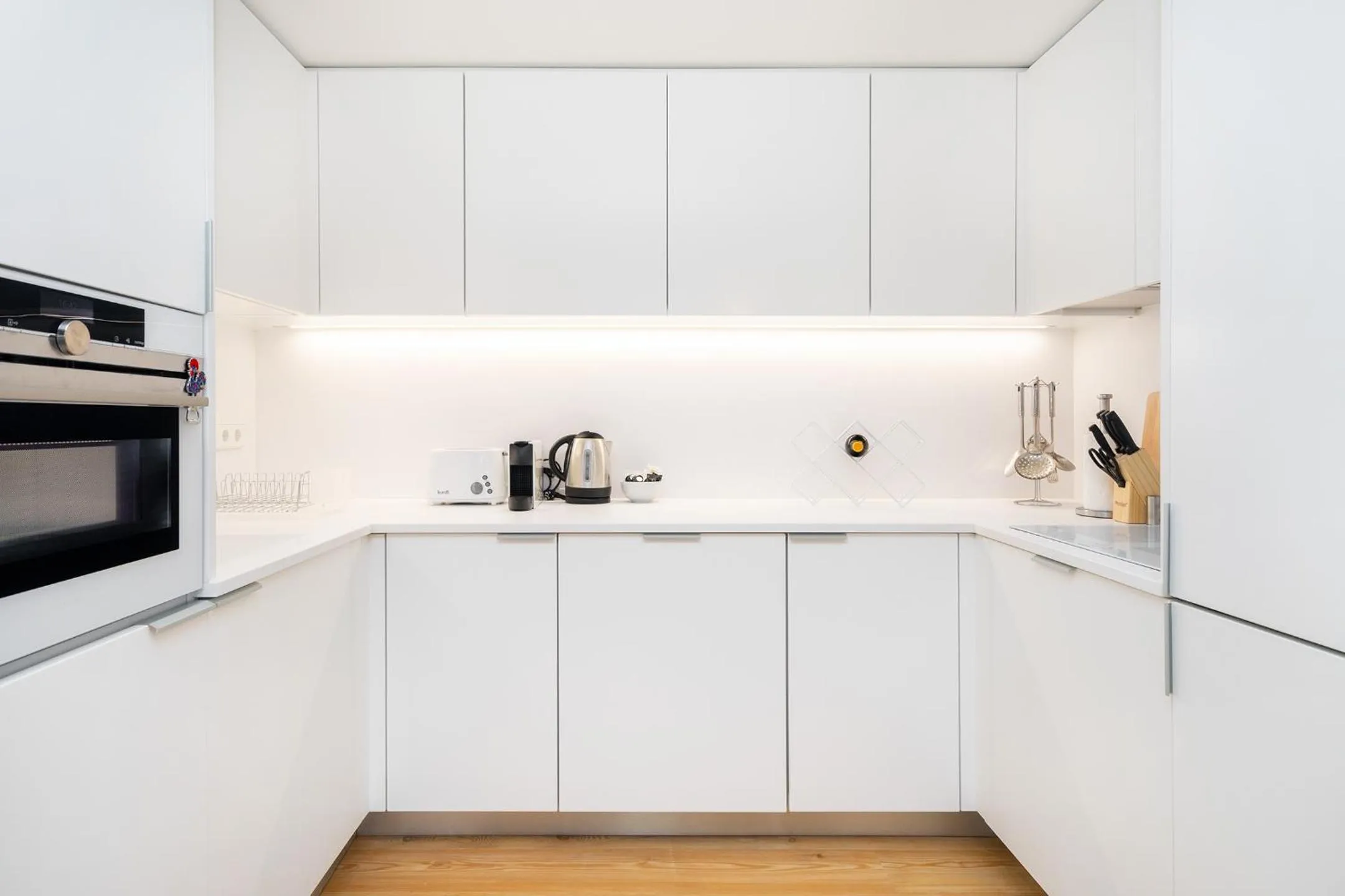 WHome | Prime Location Luxury Apartment