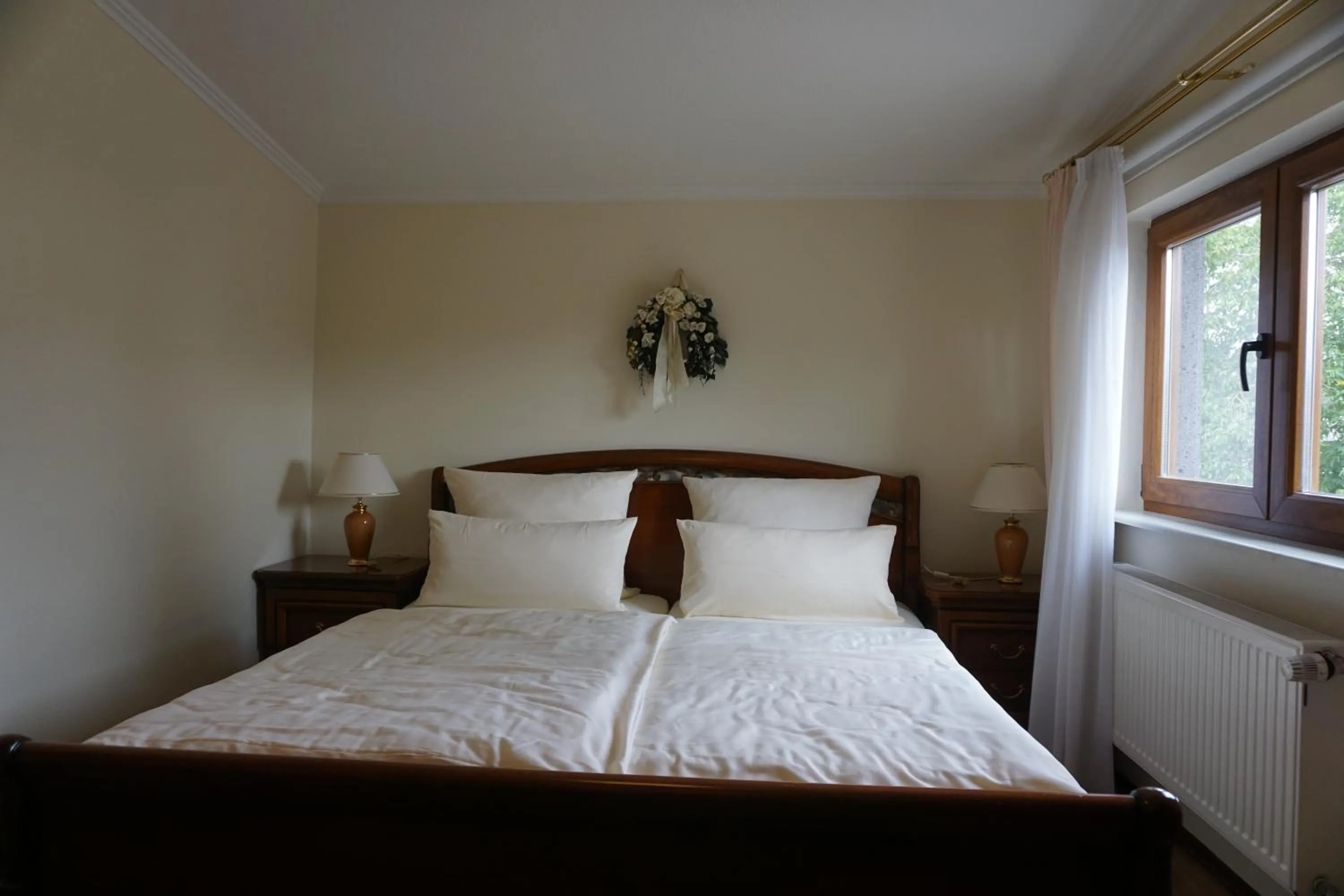 Bedroom, Bed in Landgasthof “Zur Alten Mühle“