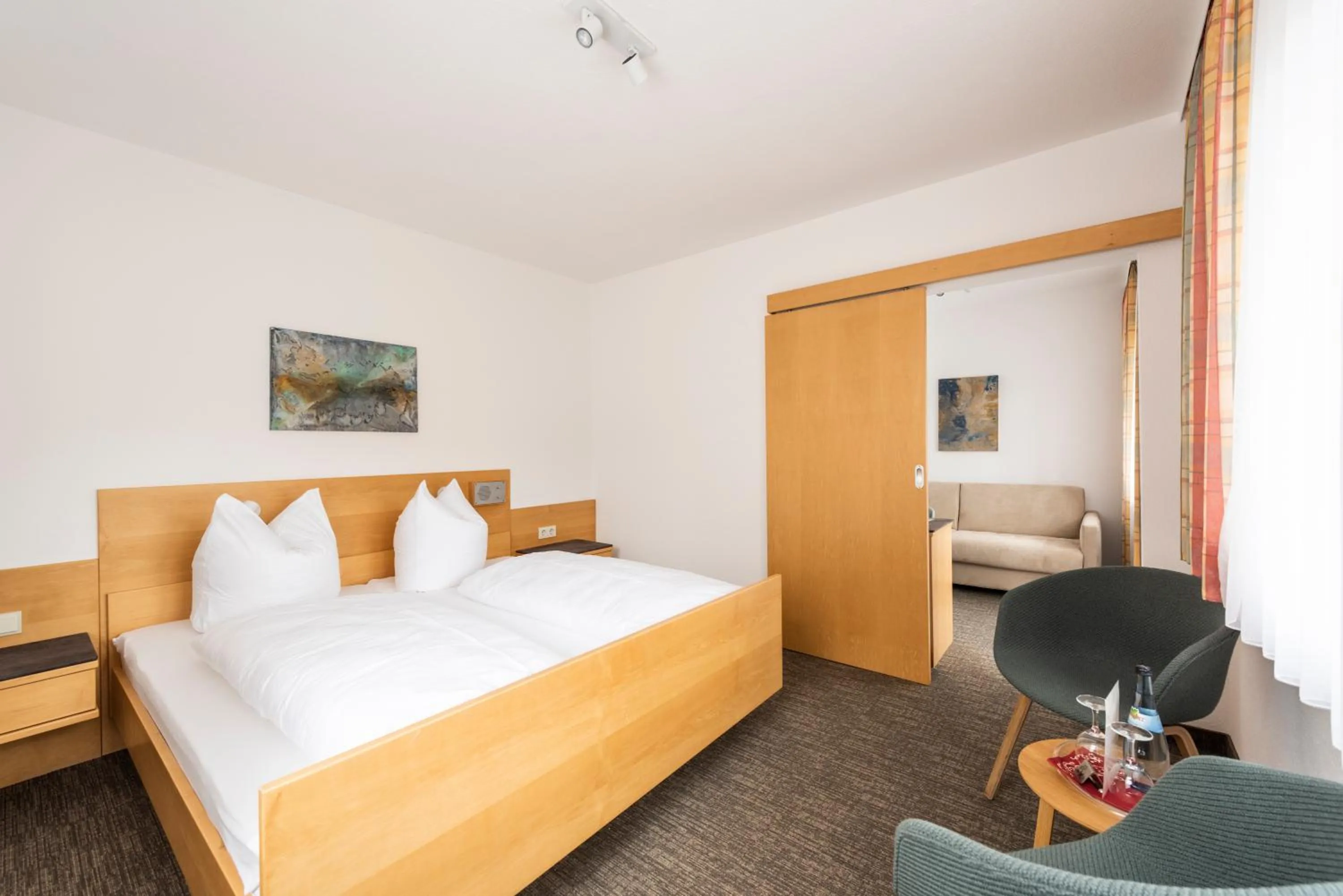 Bedroom, Bed in Hotel Lindenhof Hubmersberg