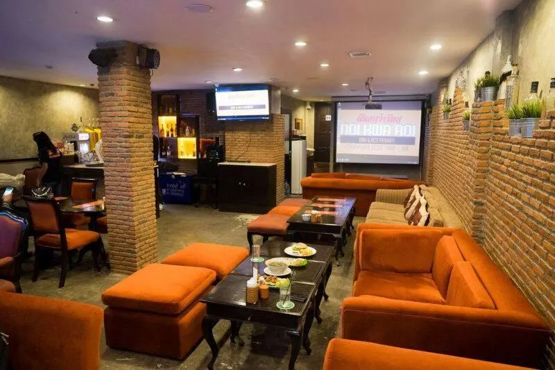 Seating area in Arawana Residence Phromphong