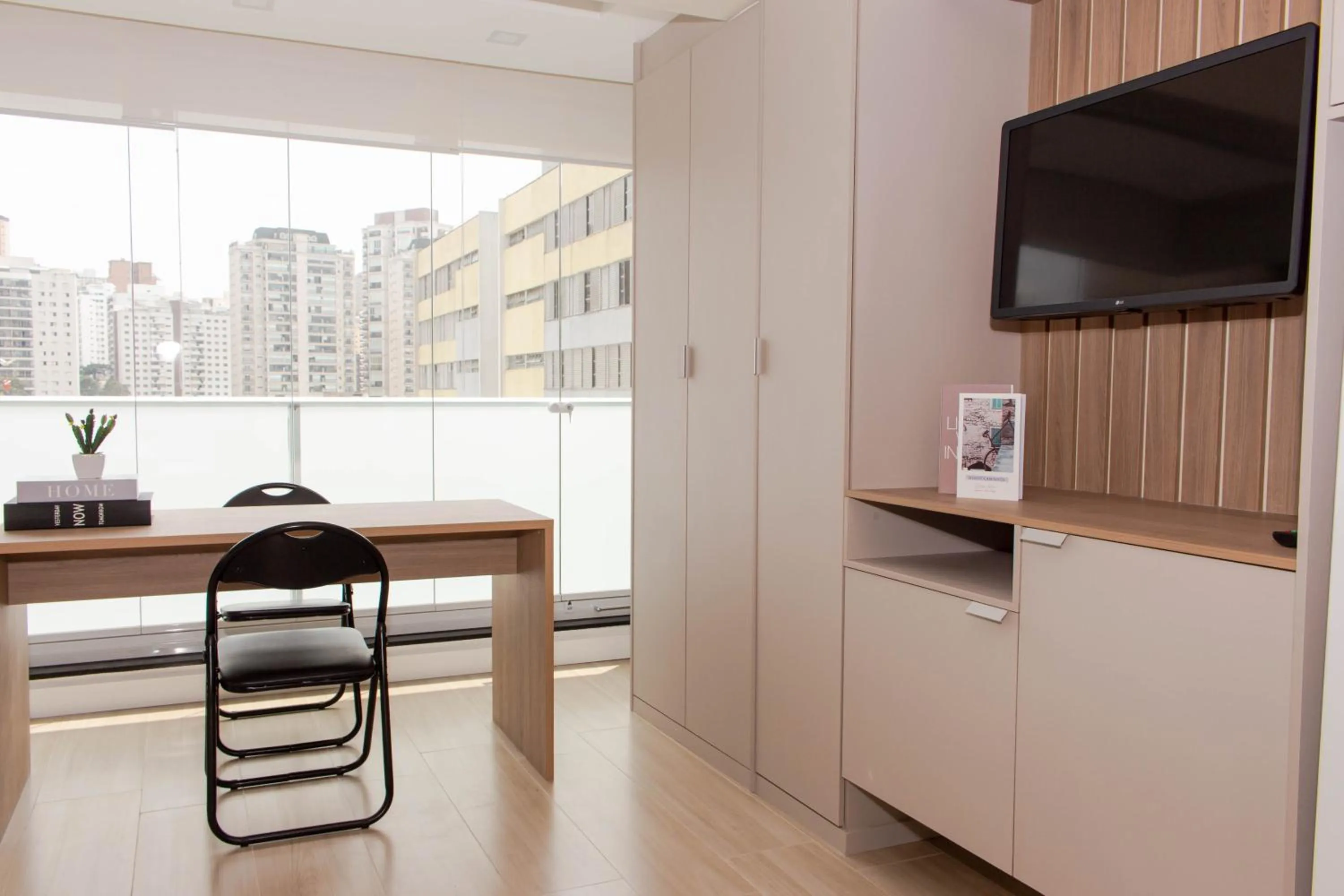 Seating area in 360 Perdizes