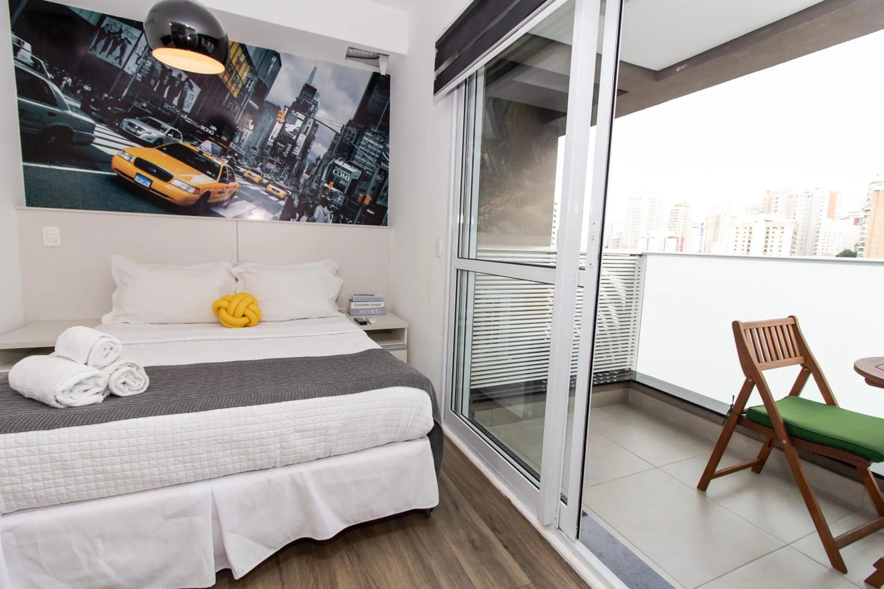 Bedroom, Bed in 360 Perdizes