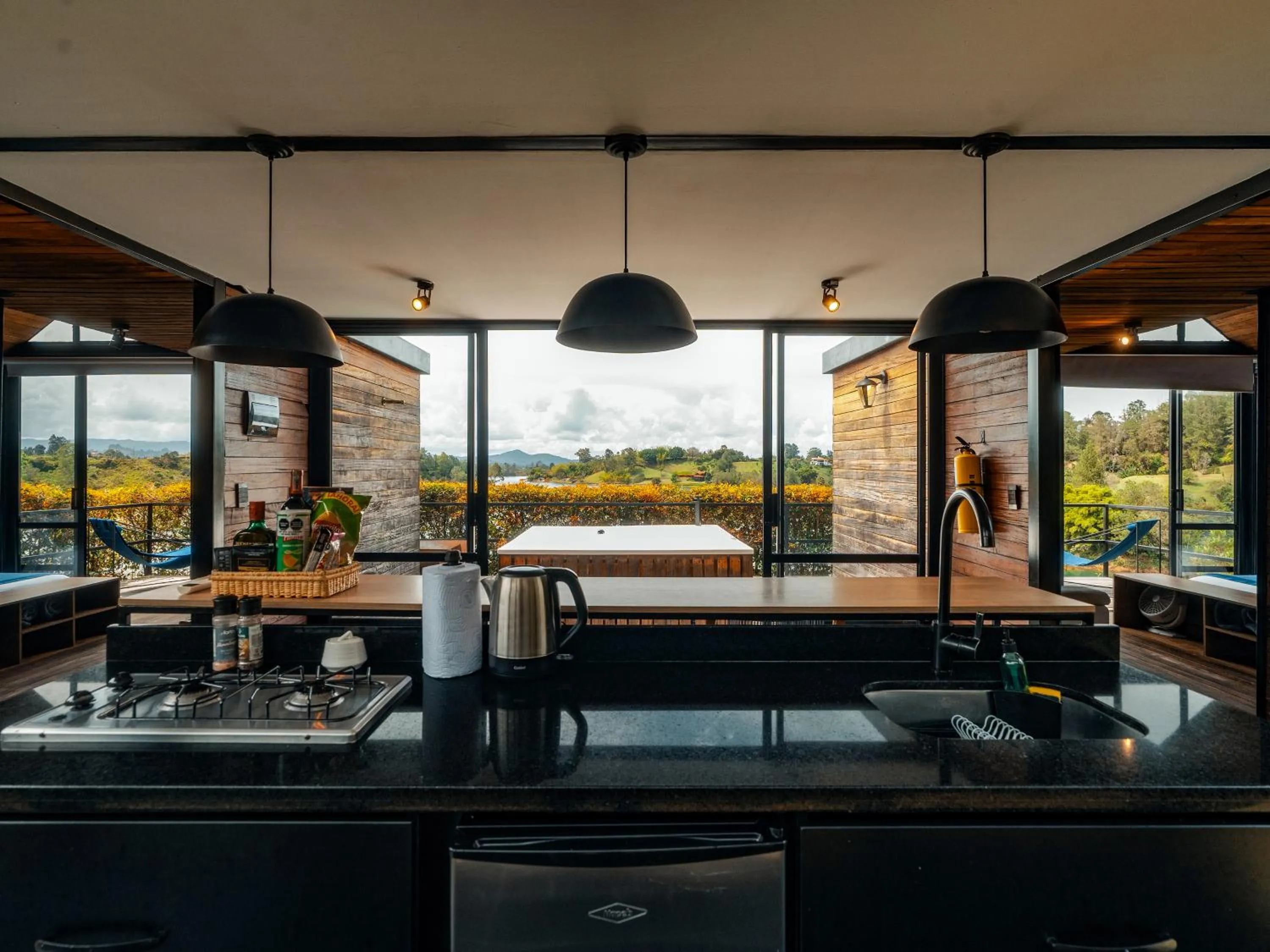Kitchen or kitchenette in The Boato Hotel