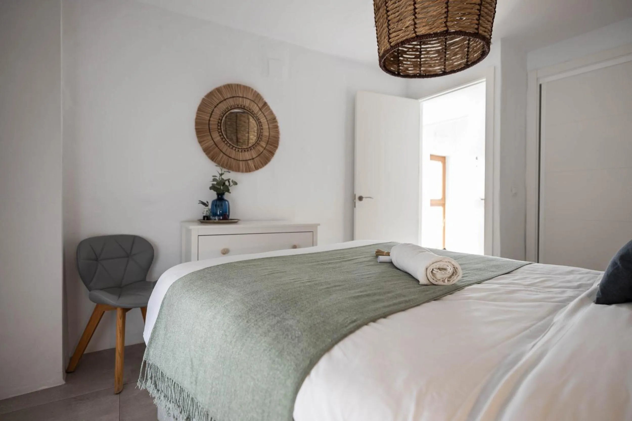 Bedroom, Bed in Olive & Ivy Guesthouse