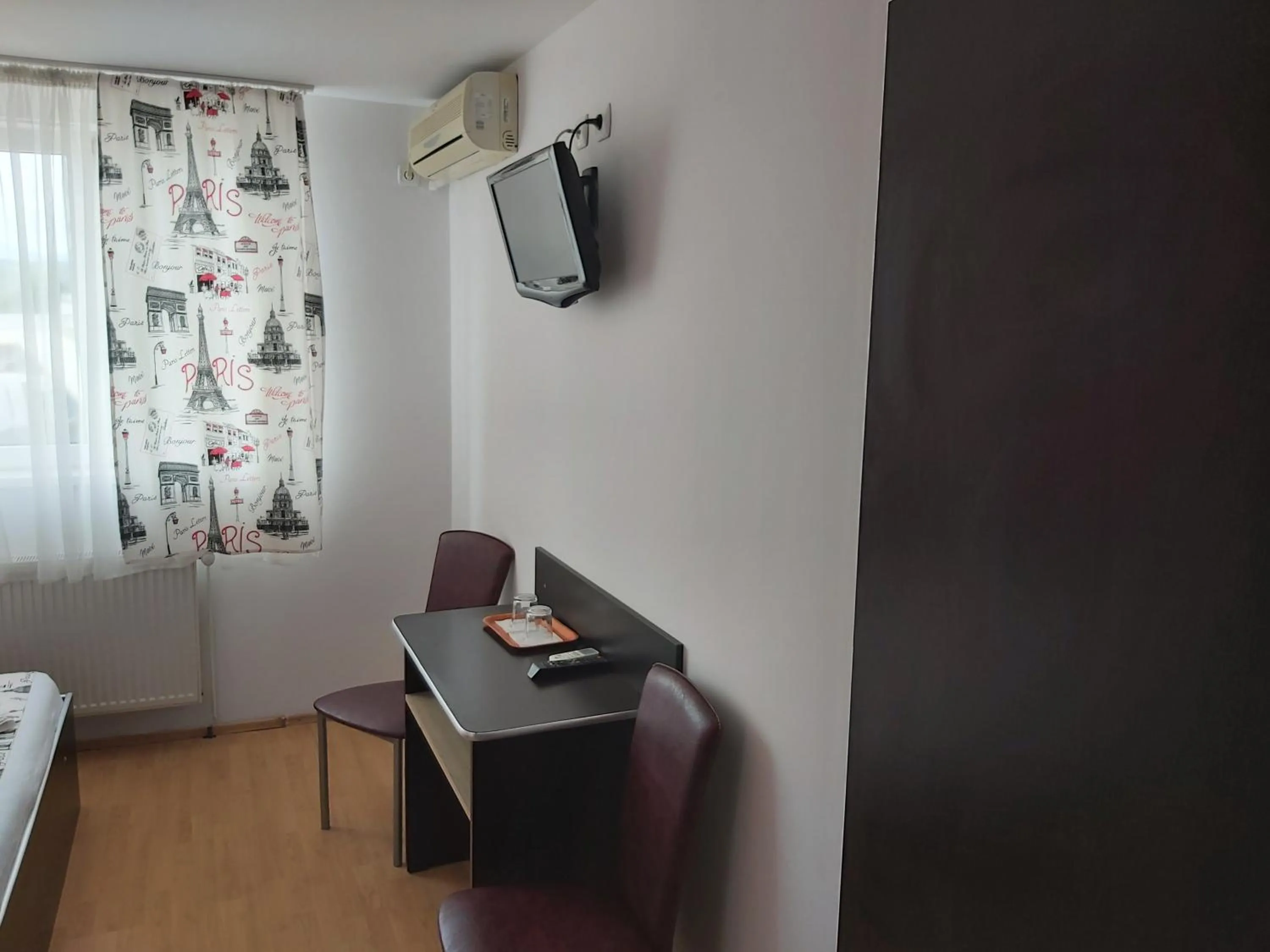 Living room in HOTEL RIVER