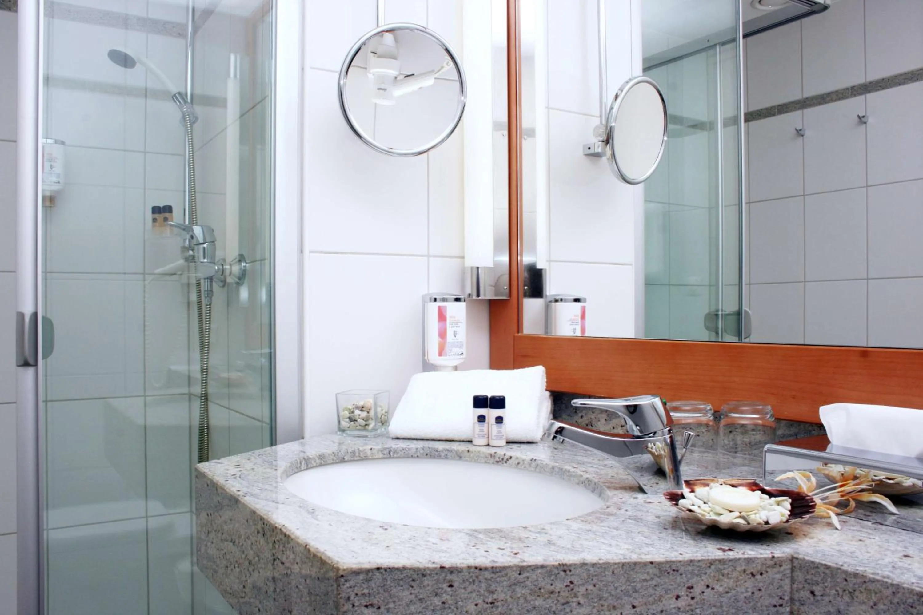 Bathroom in Best Western Hotel Halle-Merseburg