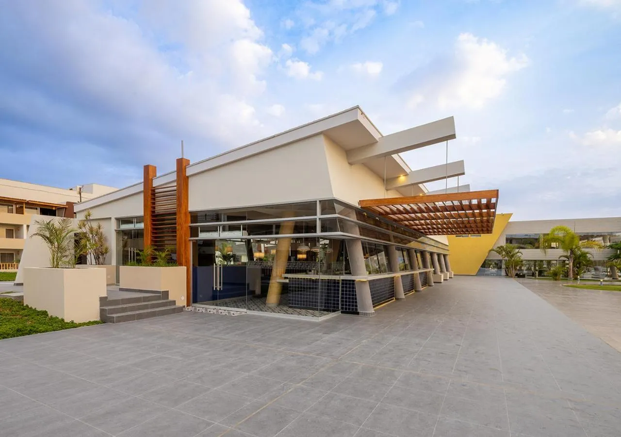 Restaurant/places to eat in Aranwa Paracas Resort & Spa