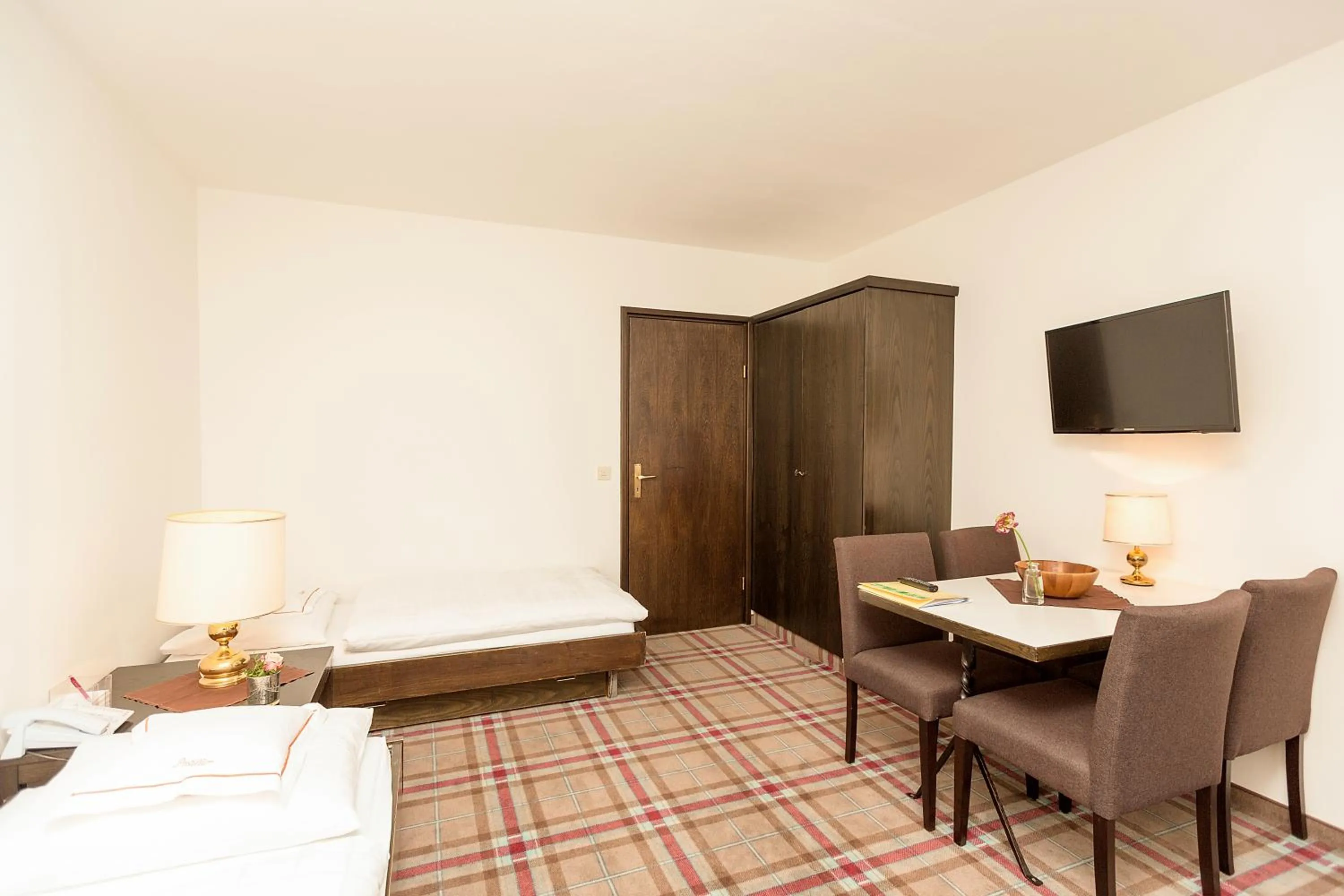 Bedroom, Bed in Hotel Alpenhof Postillion