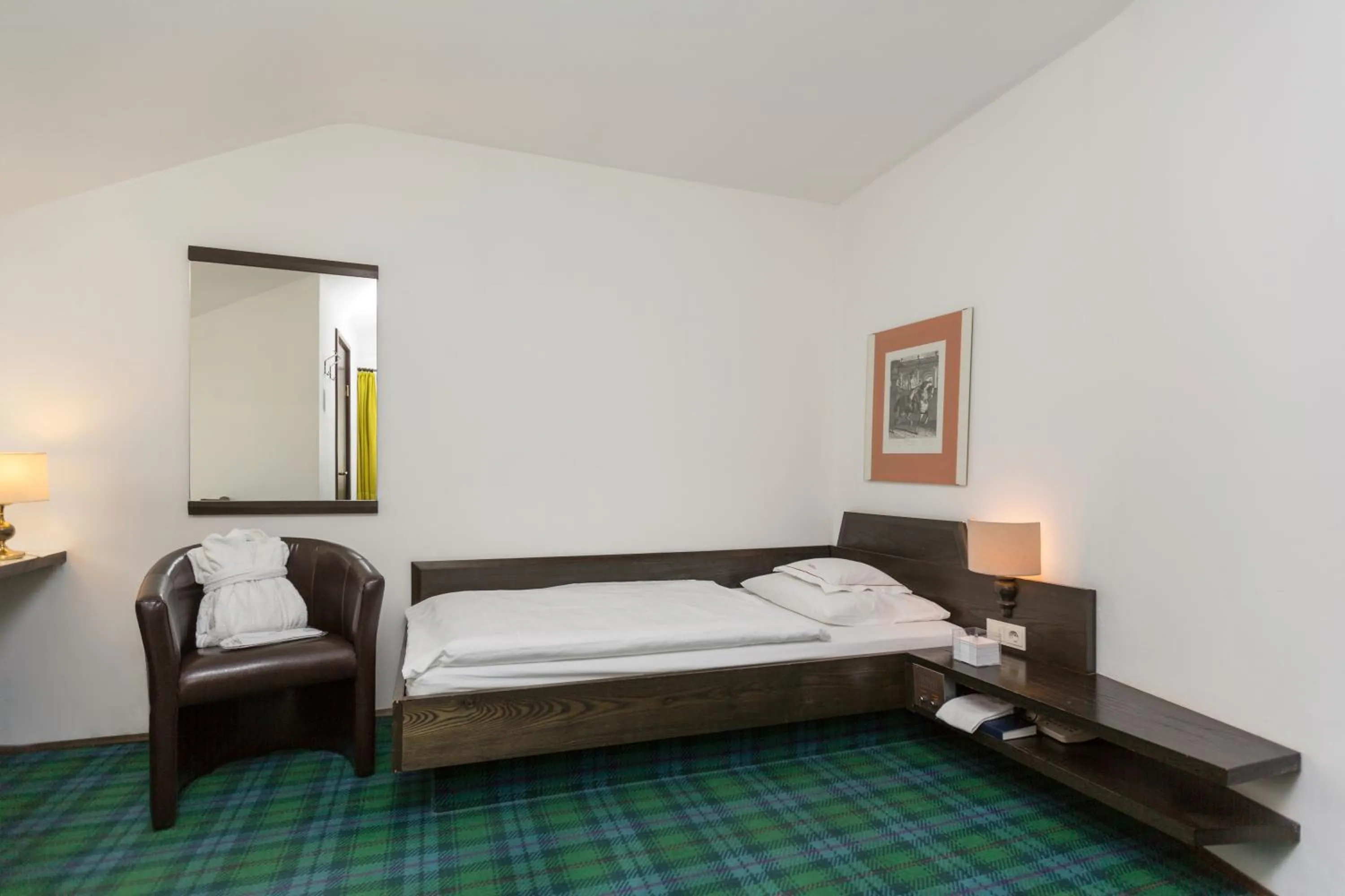 Bedroom, Bed in Hotel Alpenhof Postillion