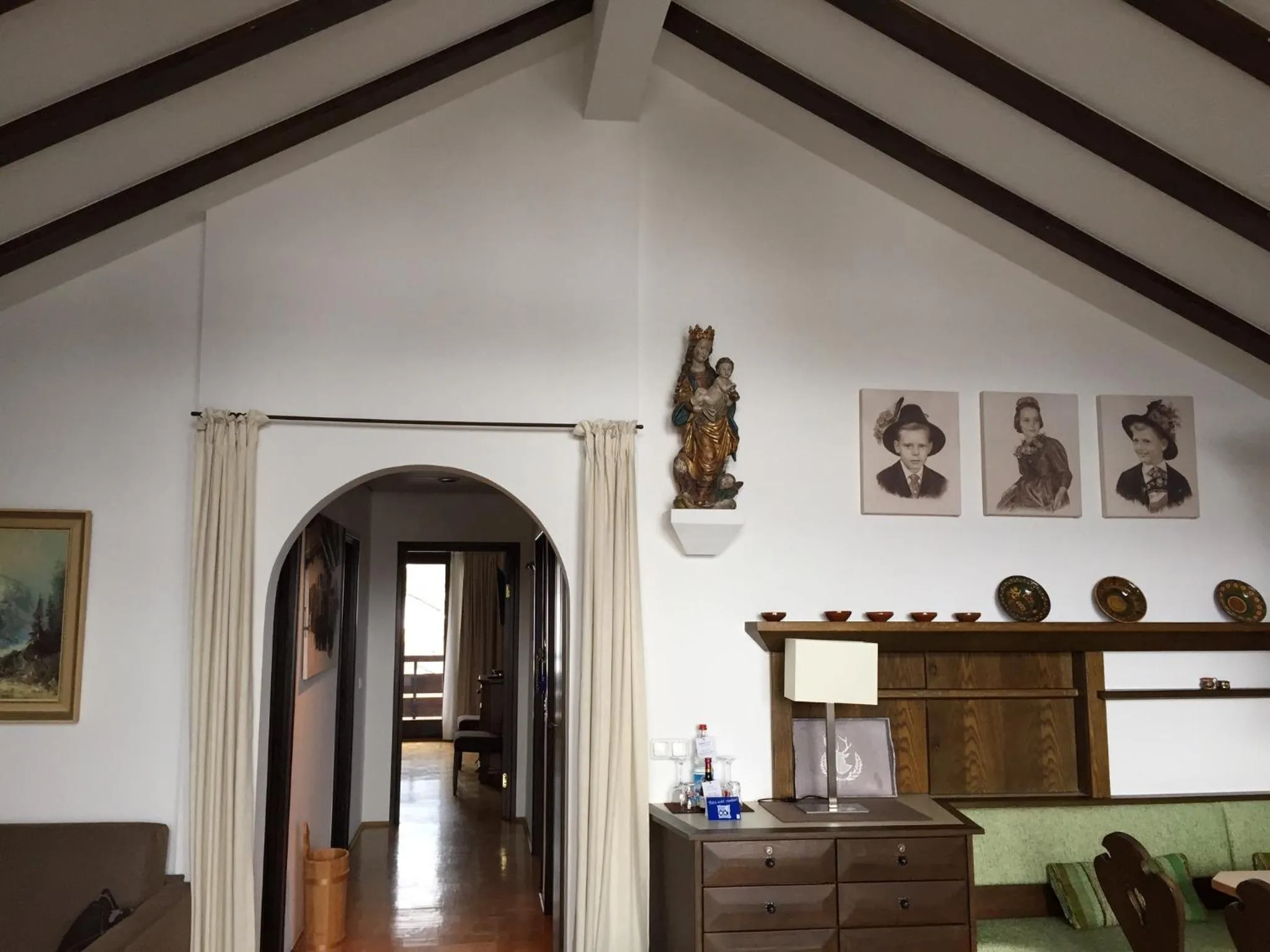 Photo of the whole room in Hotel Alpenhof Postillion