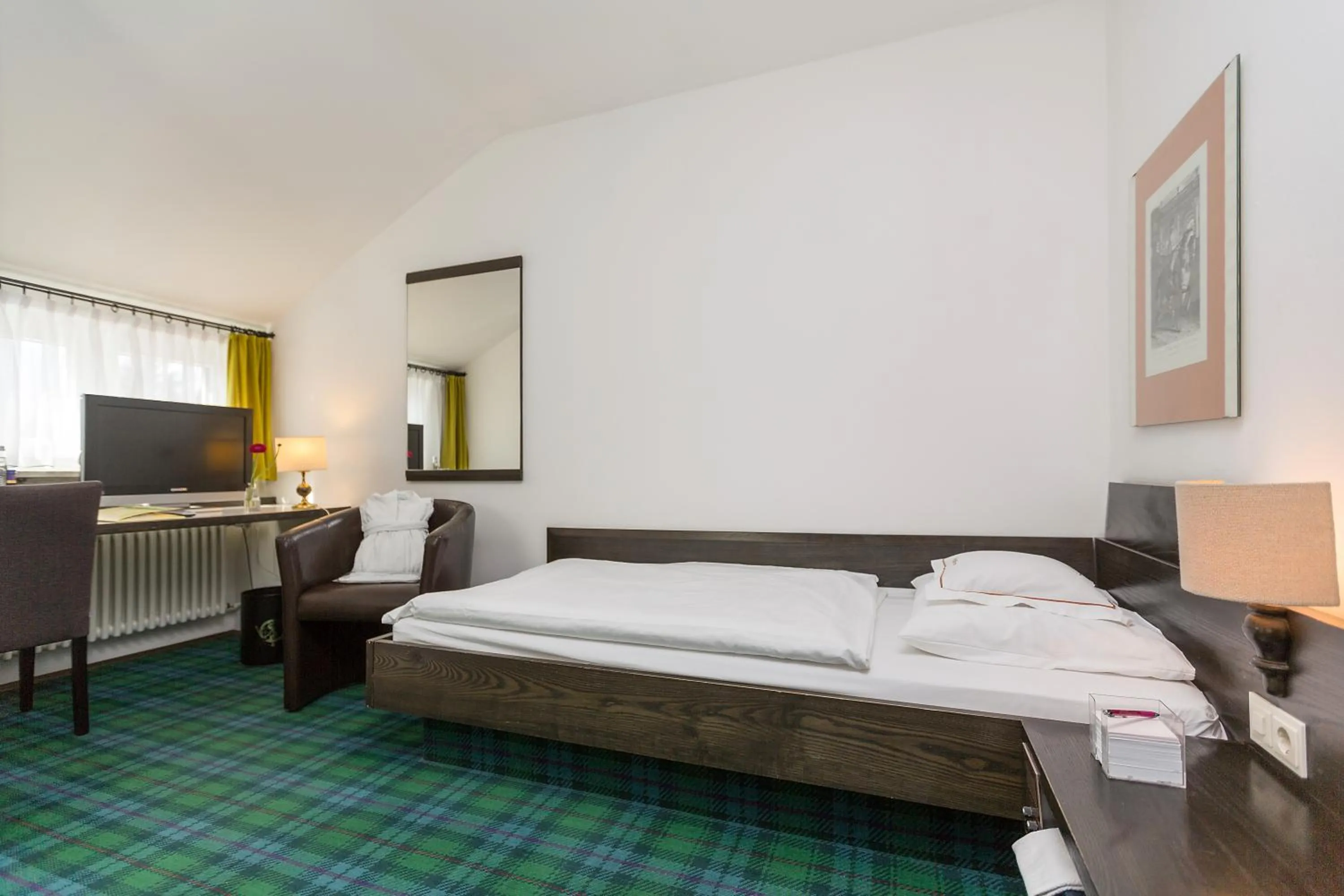 Bedroom, Bed in Hotel Alpenhof Postillion