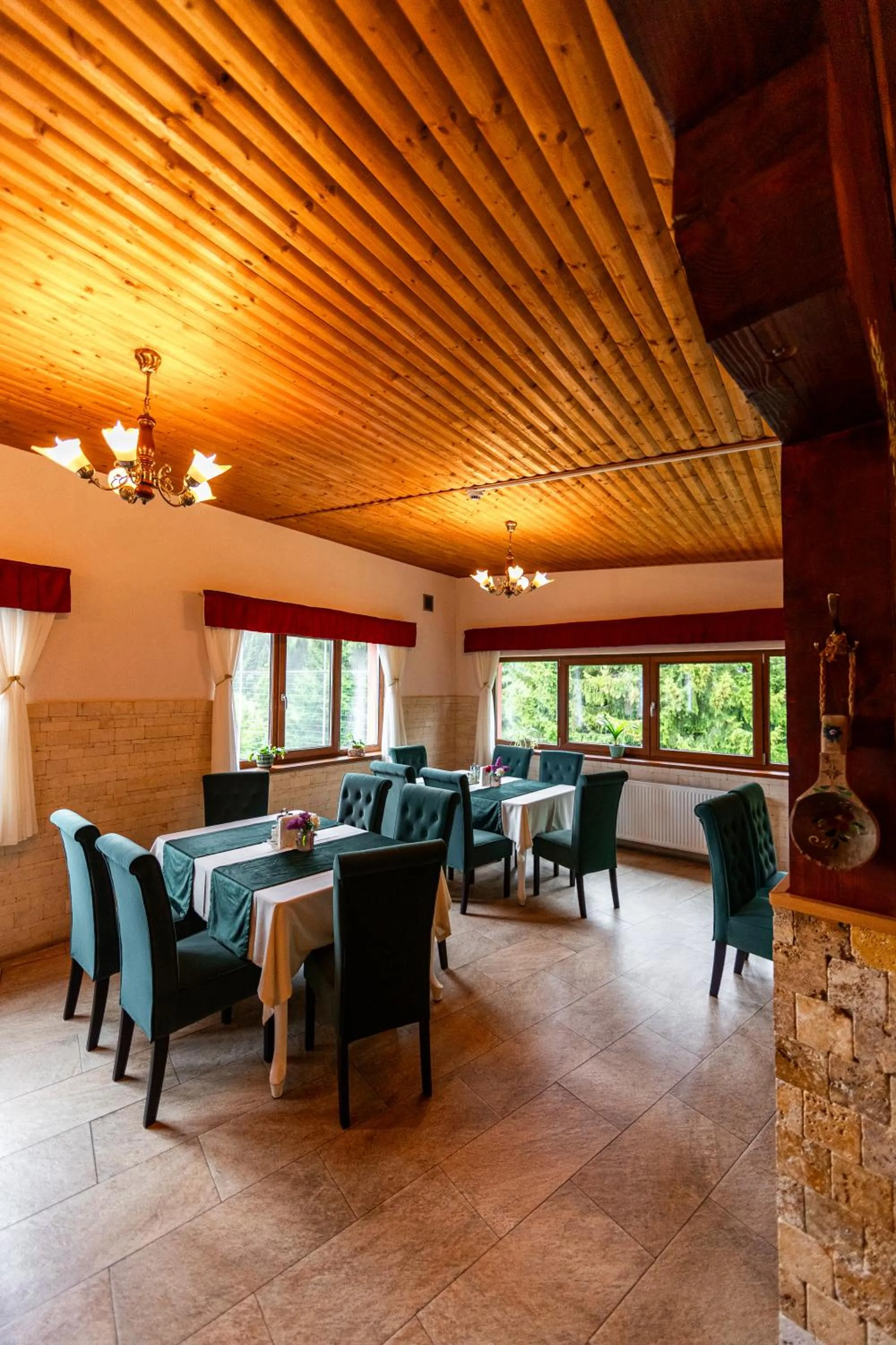 Restaurant/places to eat in Resort EuroPark Fundata