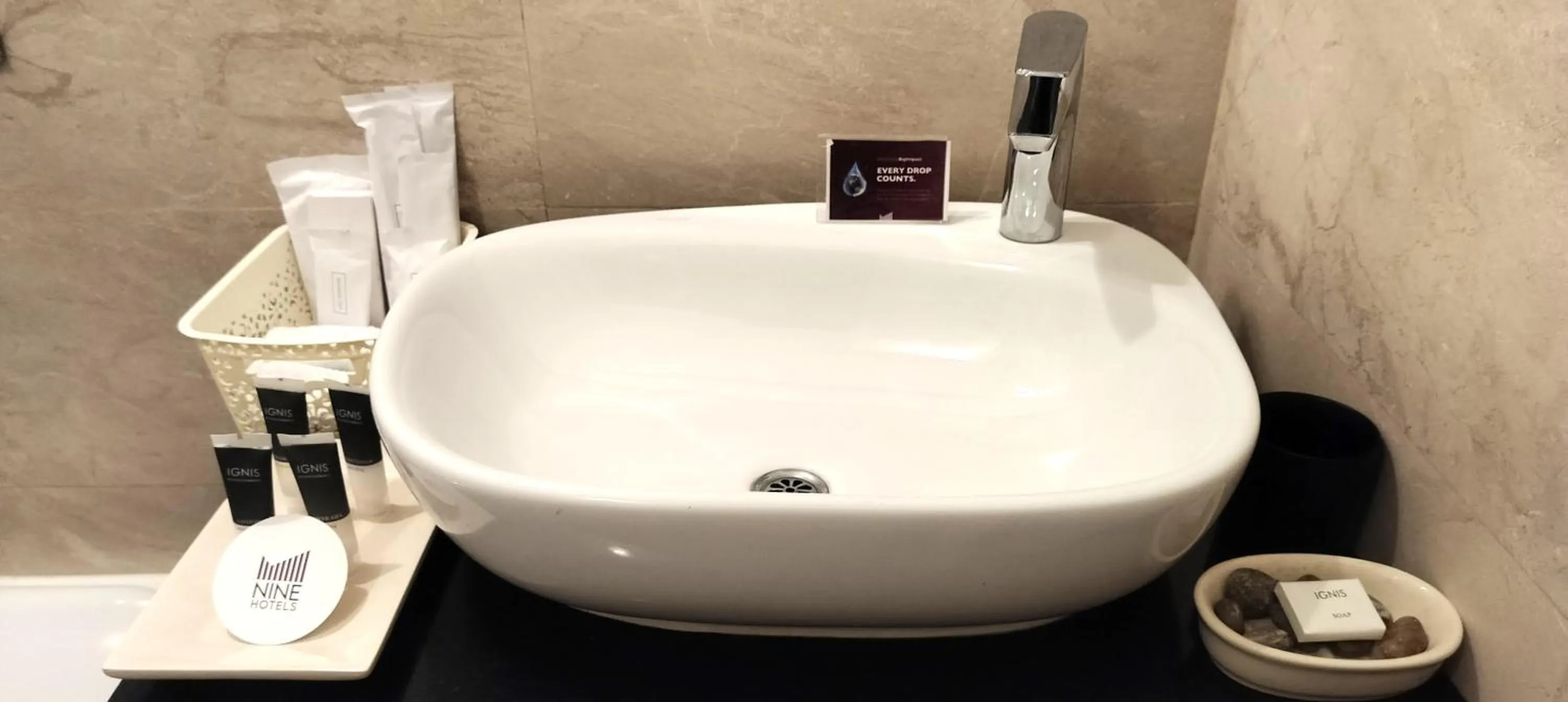 Bhikampur Lodge By Nine Hotels