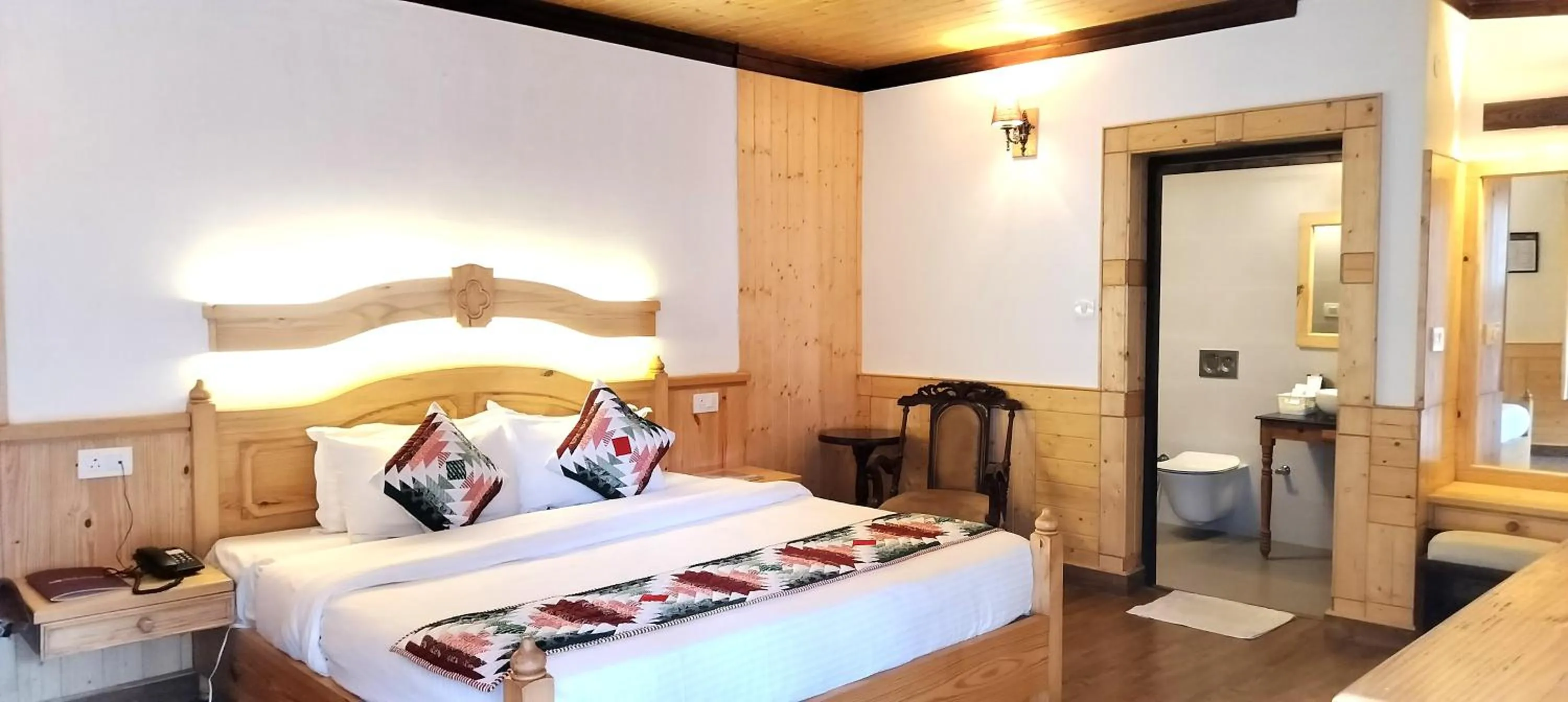 Photo of the whole room in Bhikampur Lodge By Nine Hotels