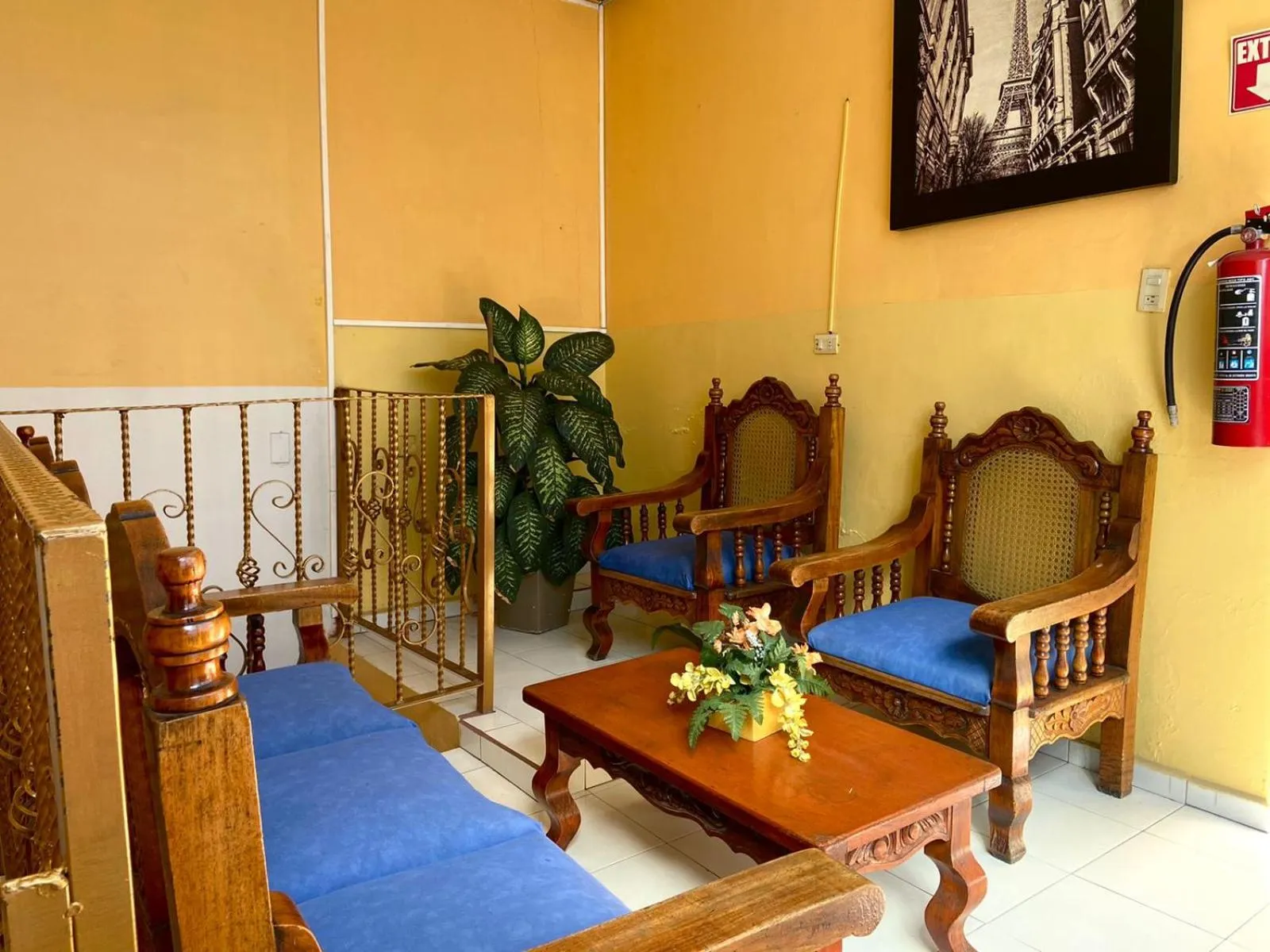 Seating Area in Hotel Nuevo Centenario