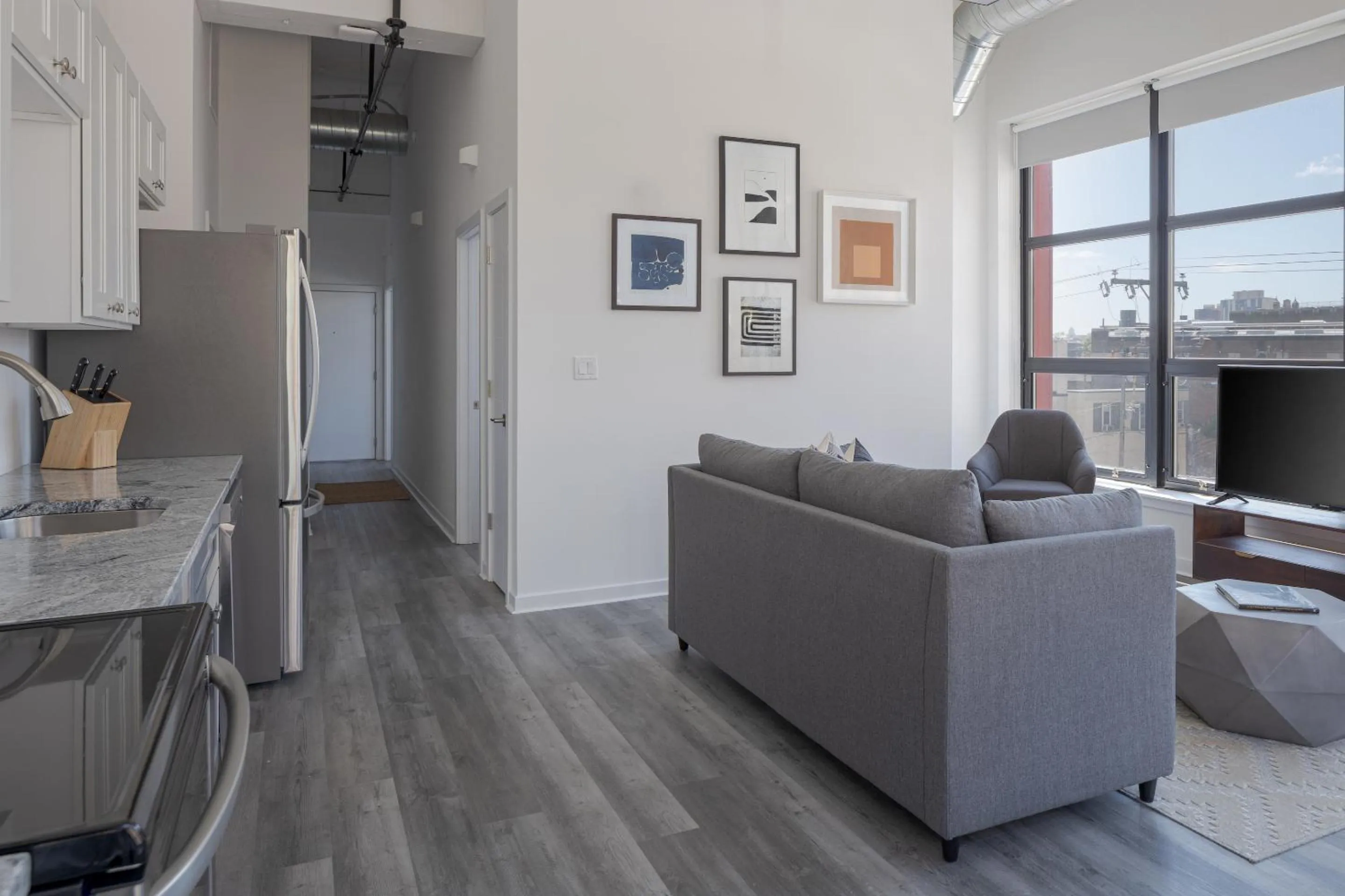 Living room in Sonder 655 Lofts