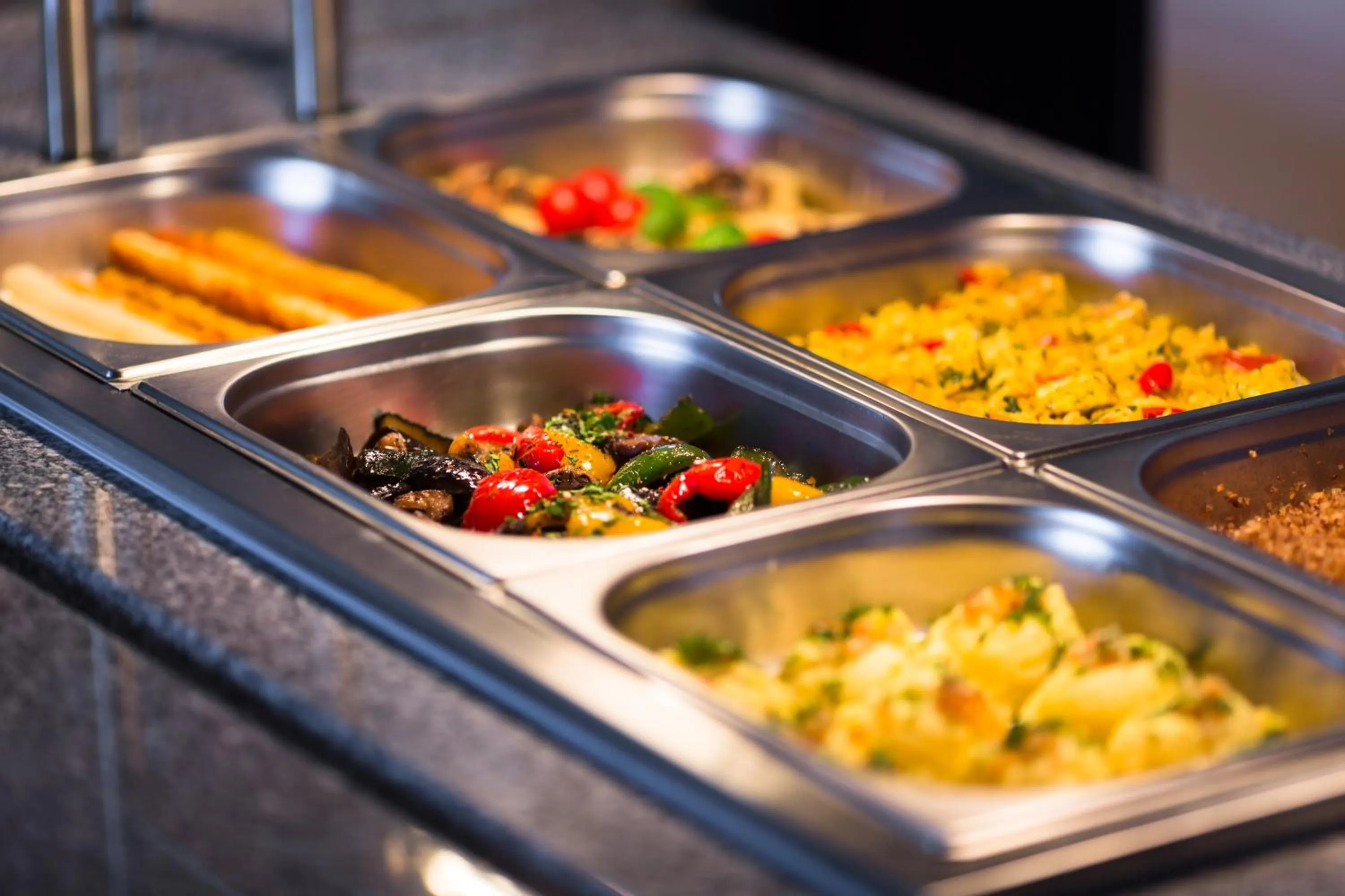 Restaurant/places to eat in Hotel Onyx