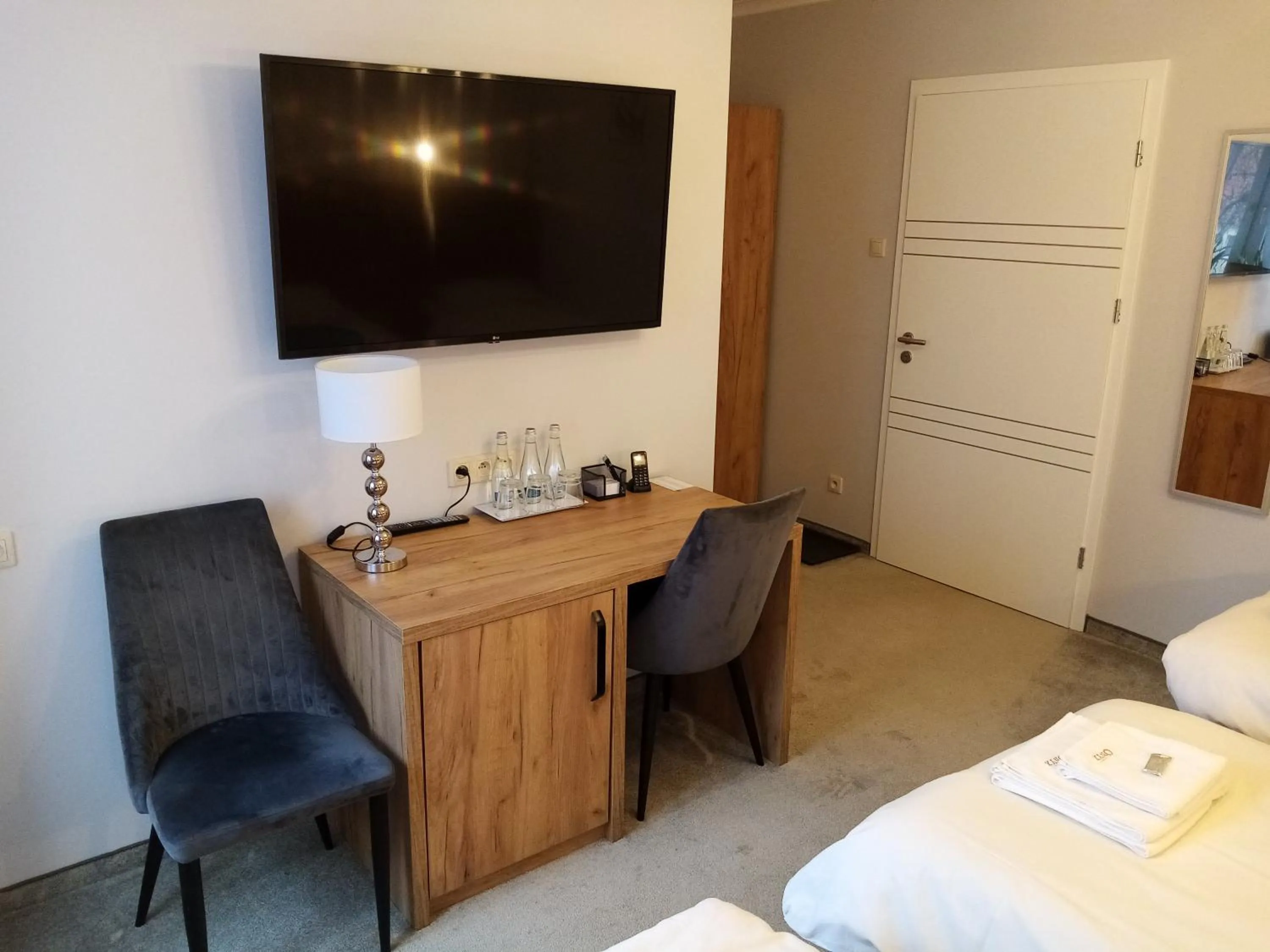 Photo of the whole room, Bed in Hotel Onyx