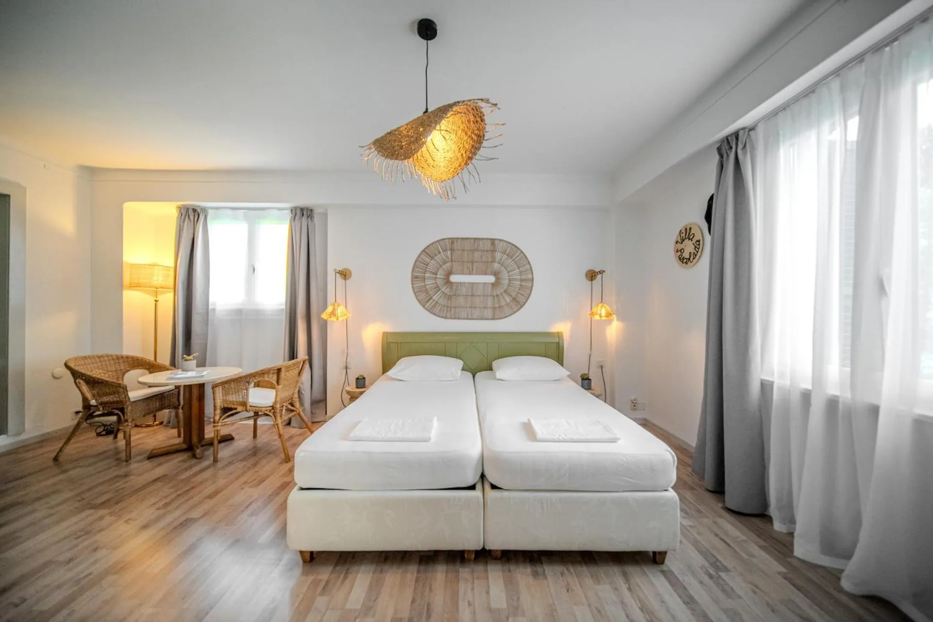 Bed in Easy Stay by Hotel La Perla