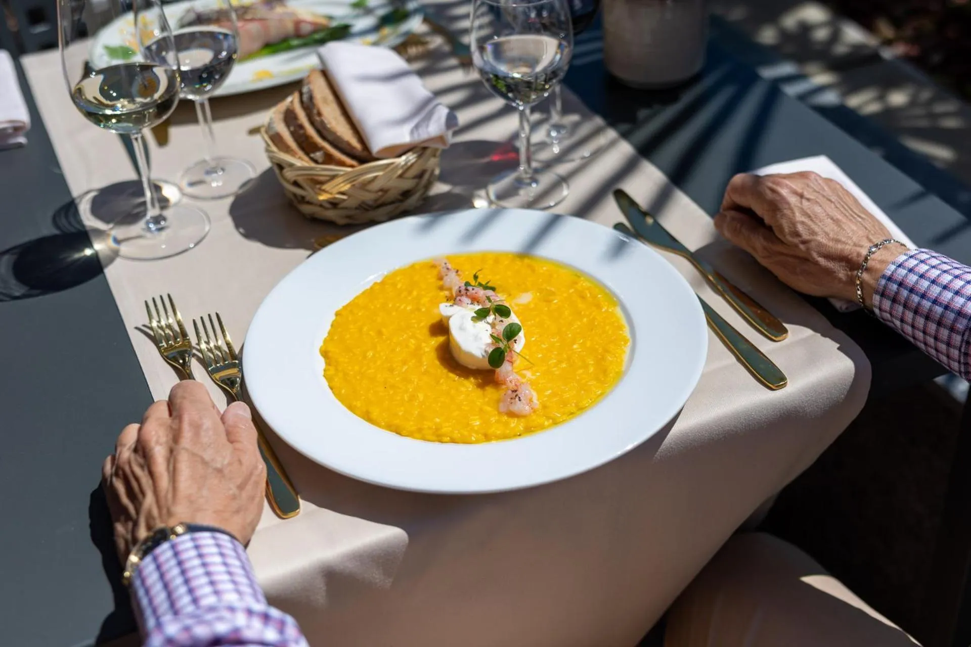 Food in Easy Stay by Hotel La Perla