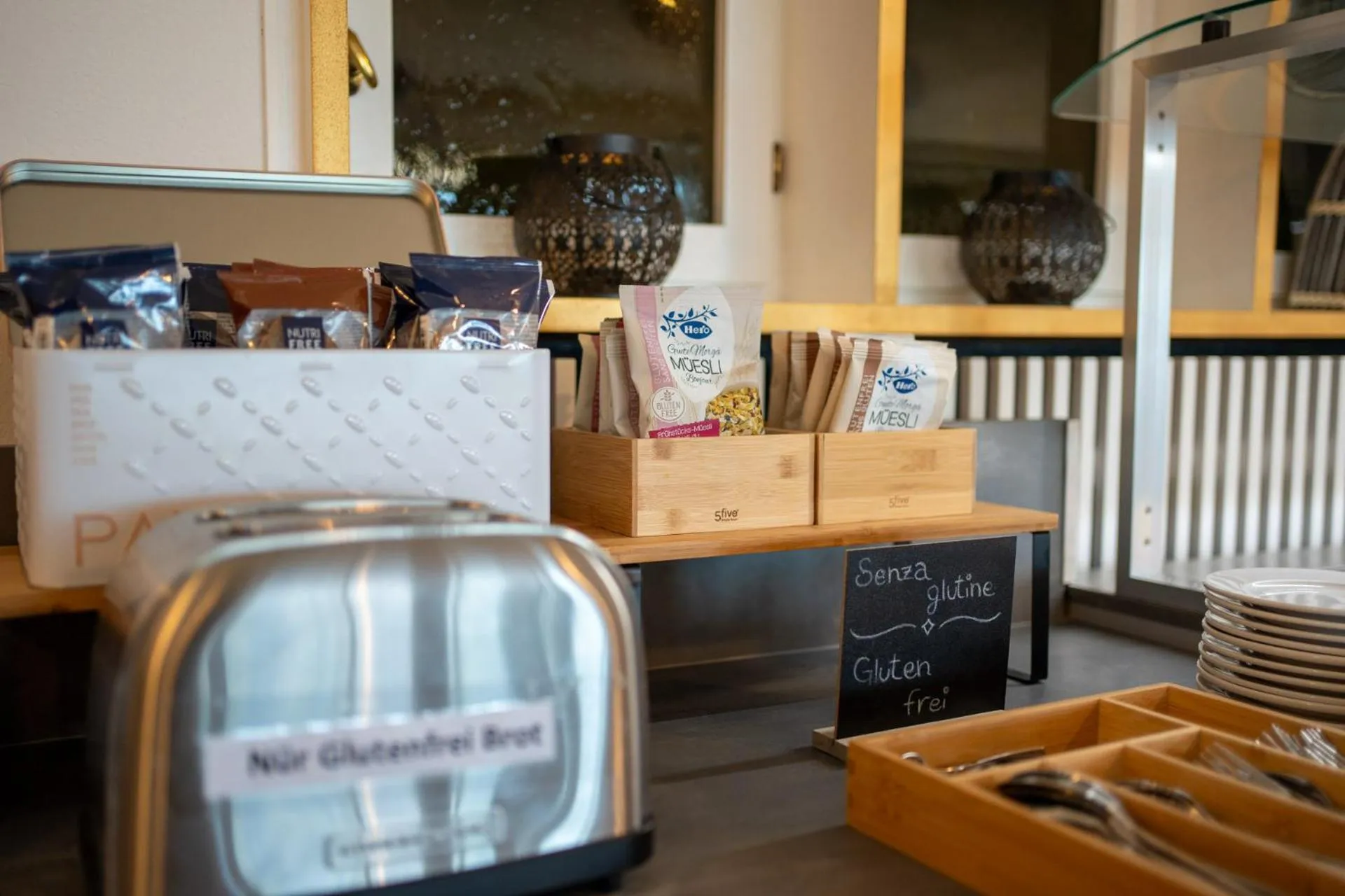 Breakfast in Easy Stay by Hotel La Perla