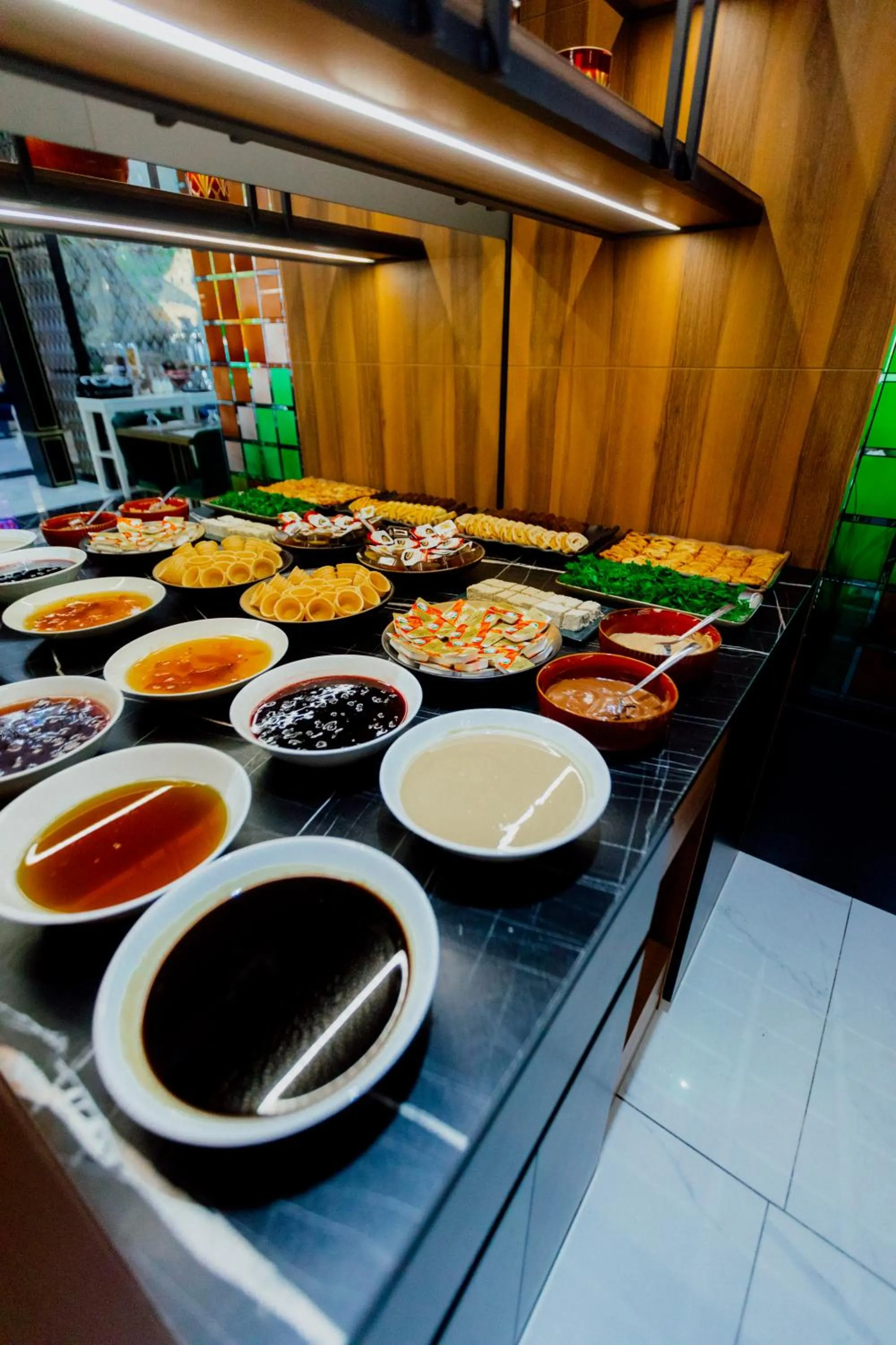 Buffet breakfast in Continent Luxury Suites Sakarya