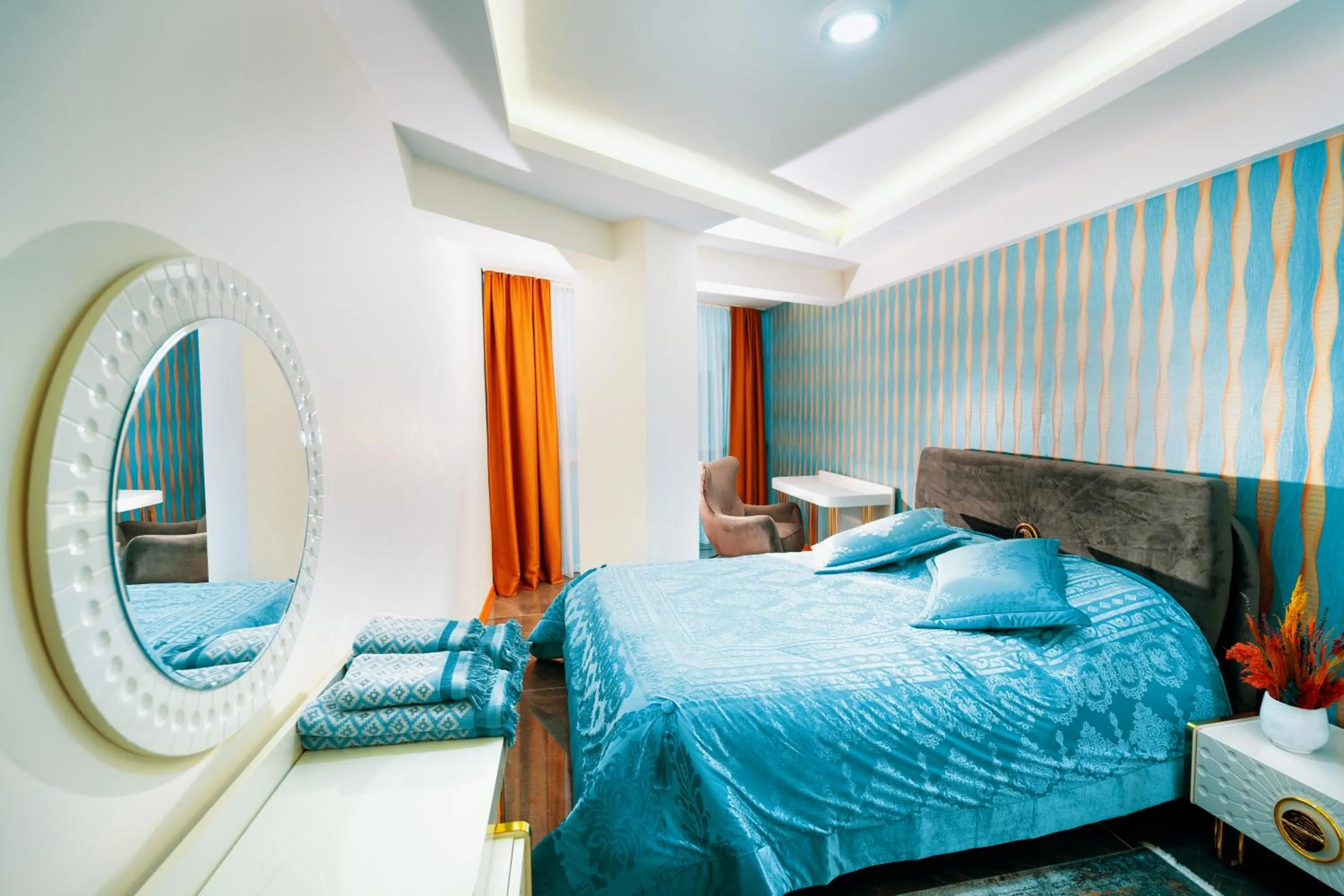Bedroom, Bed in Continent Luxury Suites Sakarya
