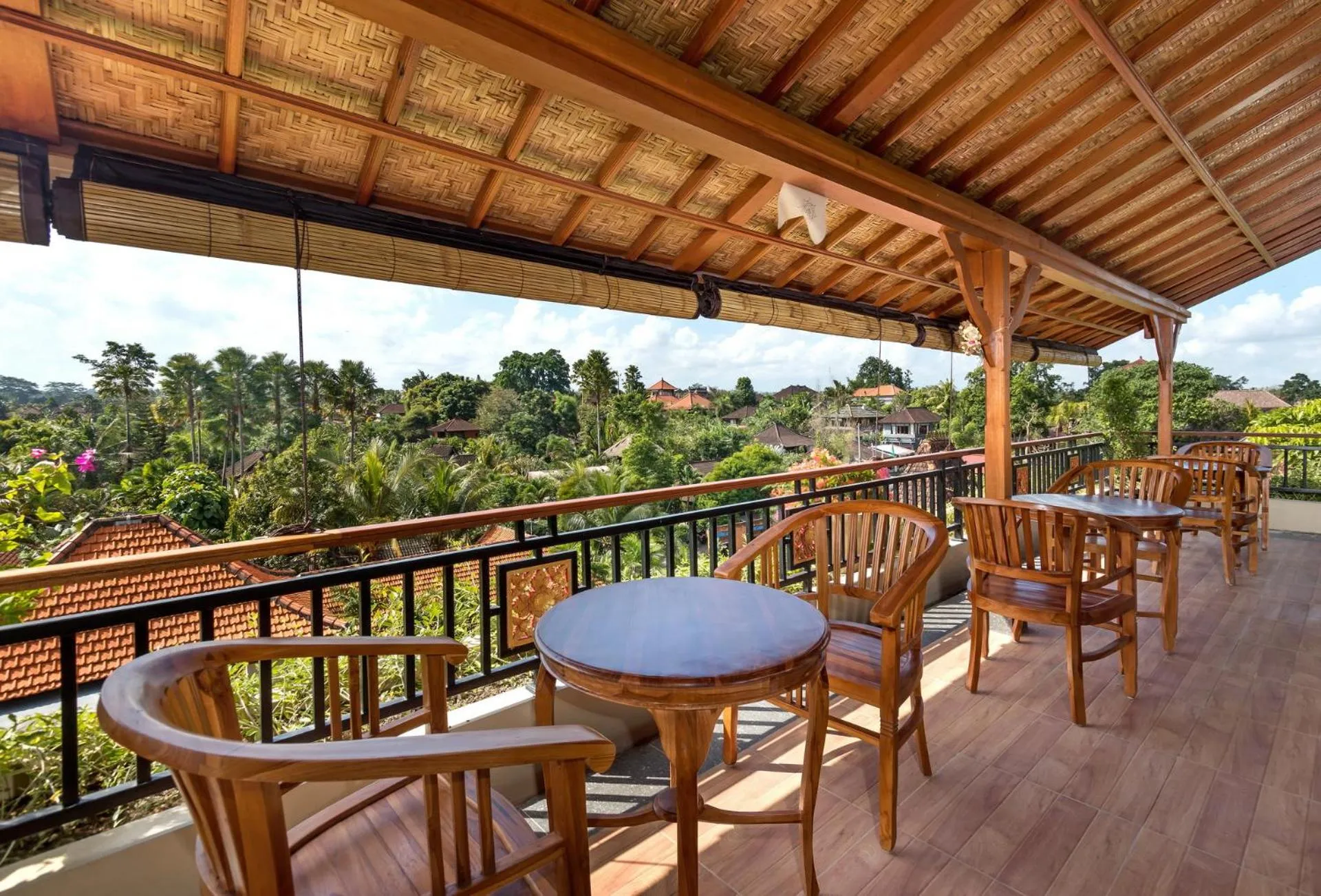 Massage in Hidden Padma Retreat