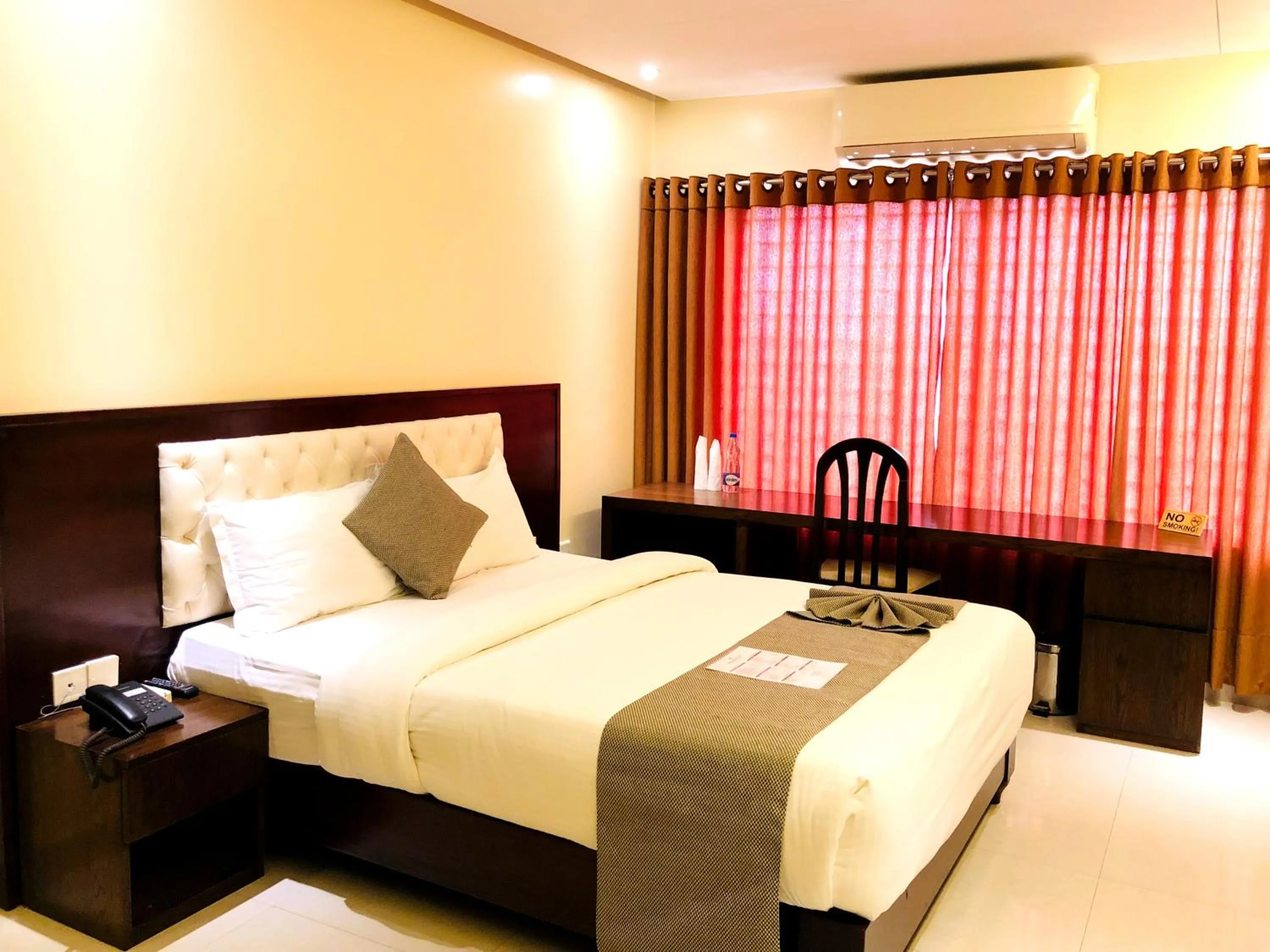 Superior Queen Room in Richmond Hotel Sylhet