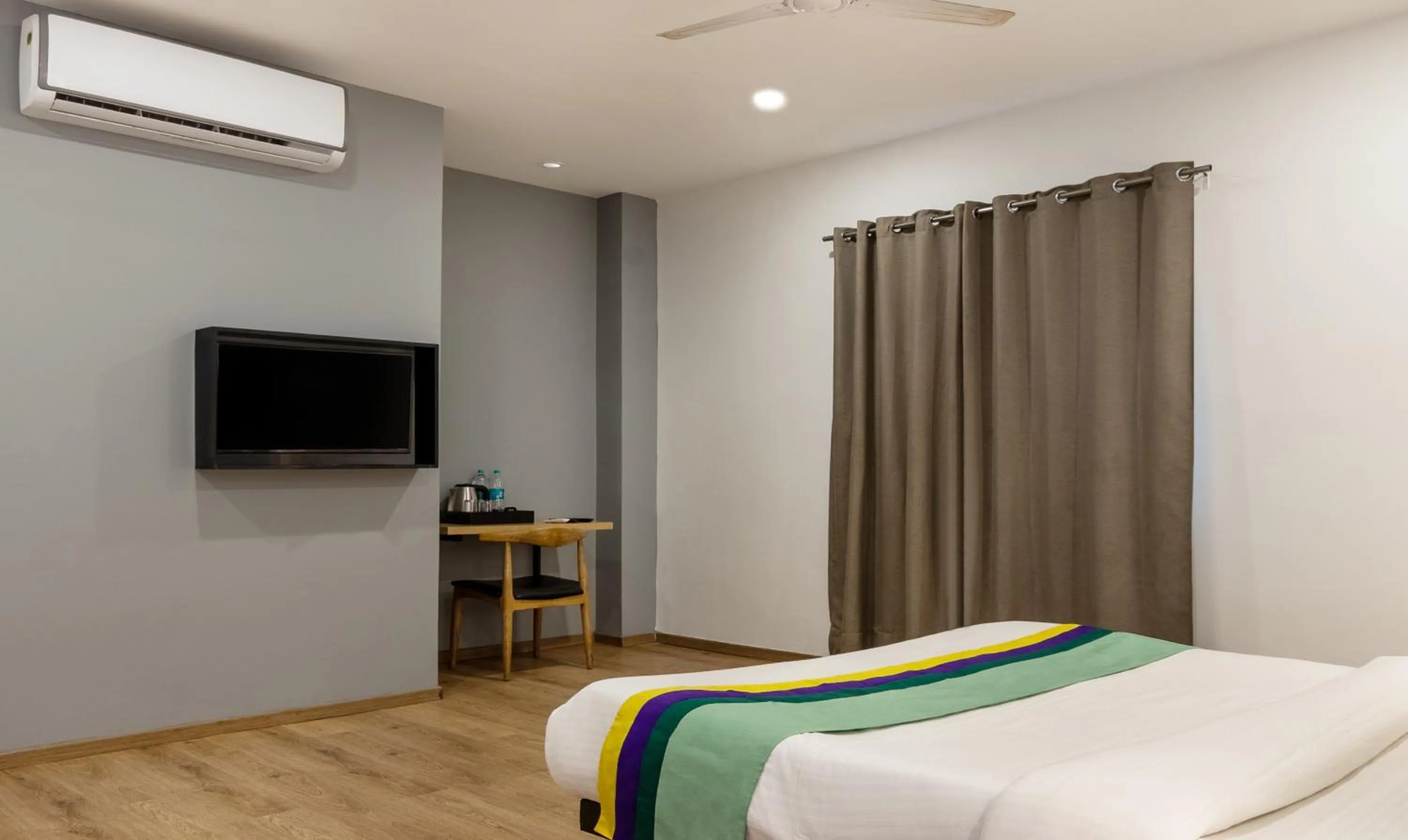 Bedroom in Treebo Treetops Inn - Anna Nagar