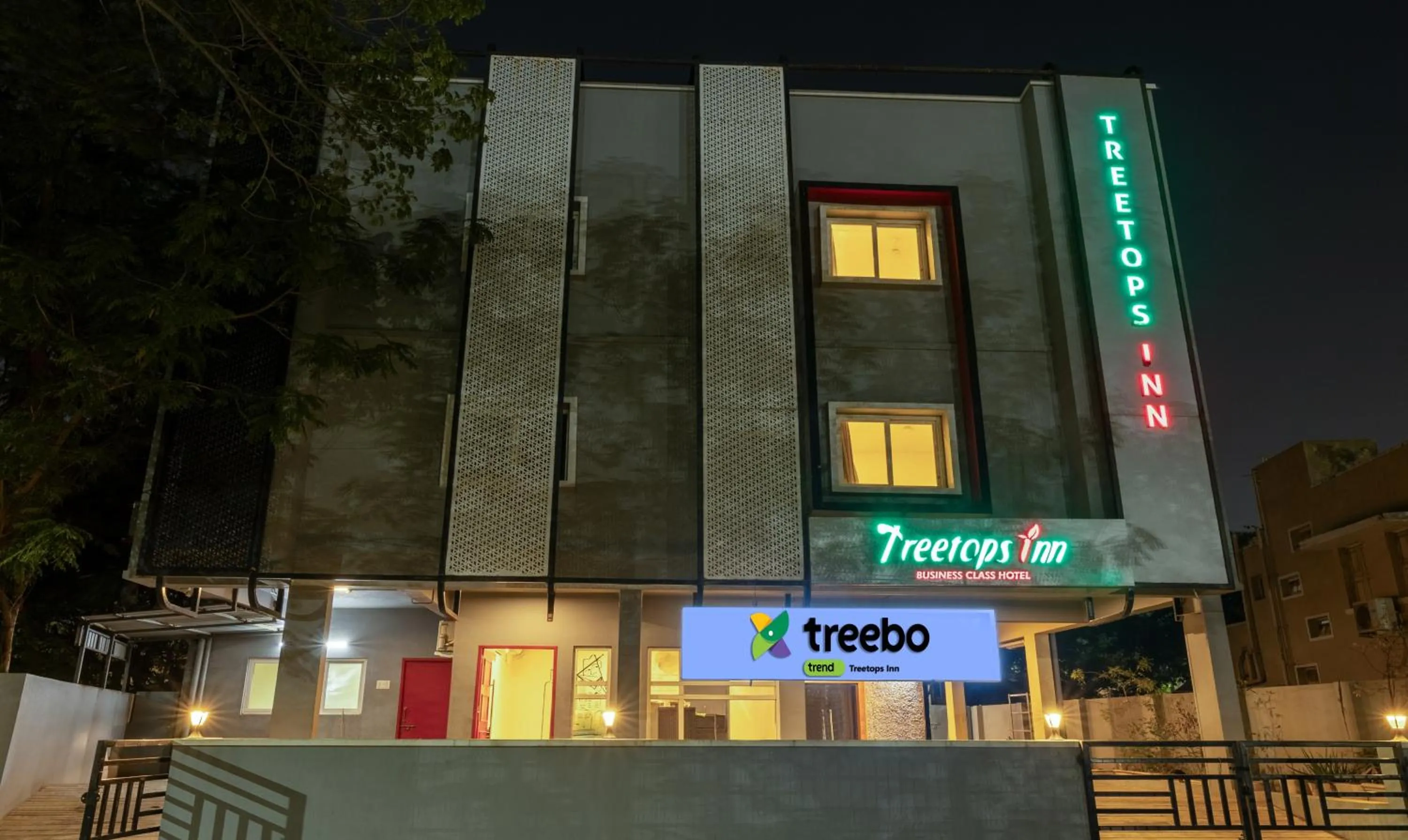 Facade/entrance in Treebo Treetops Inn - Anna Nagar