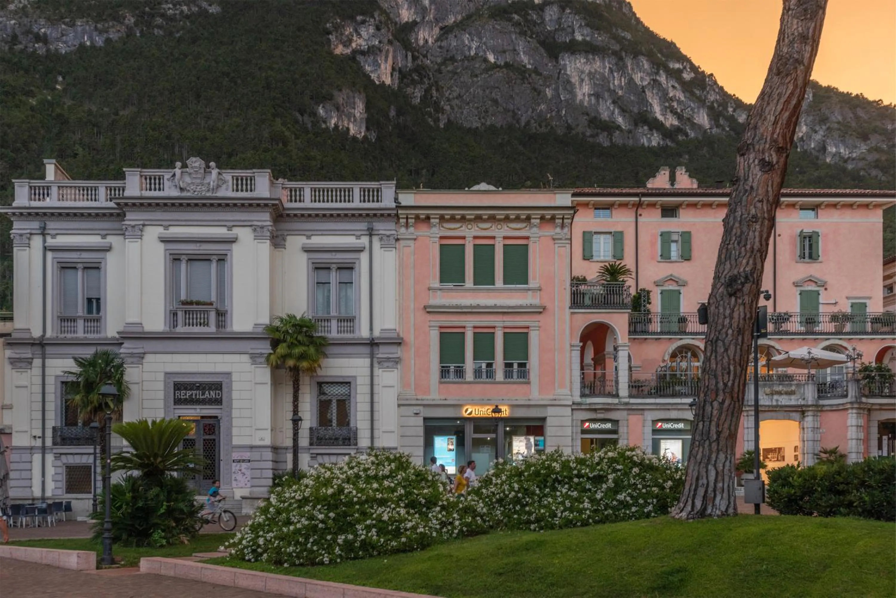 Facade/entrance in Attico la Rocca