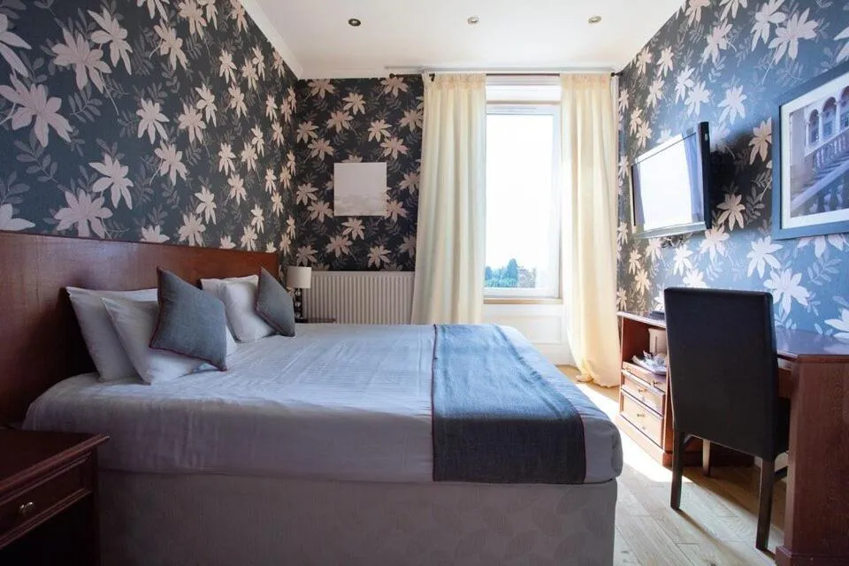 Bed in Beveridge Park Hotel