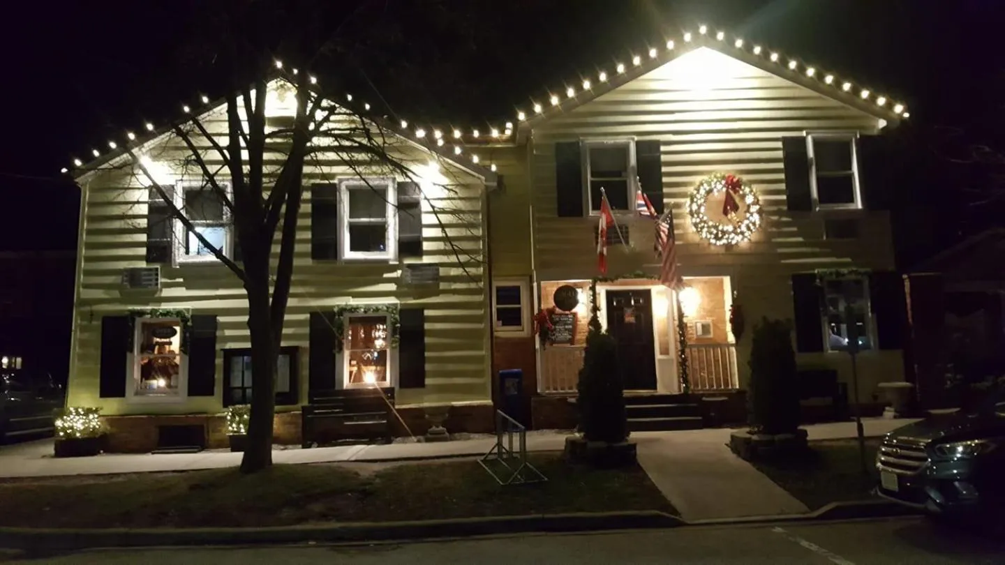 Facade/entrance in The Olde Angel Inn