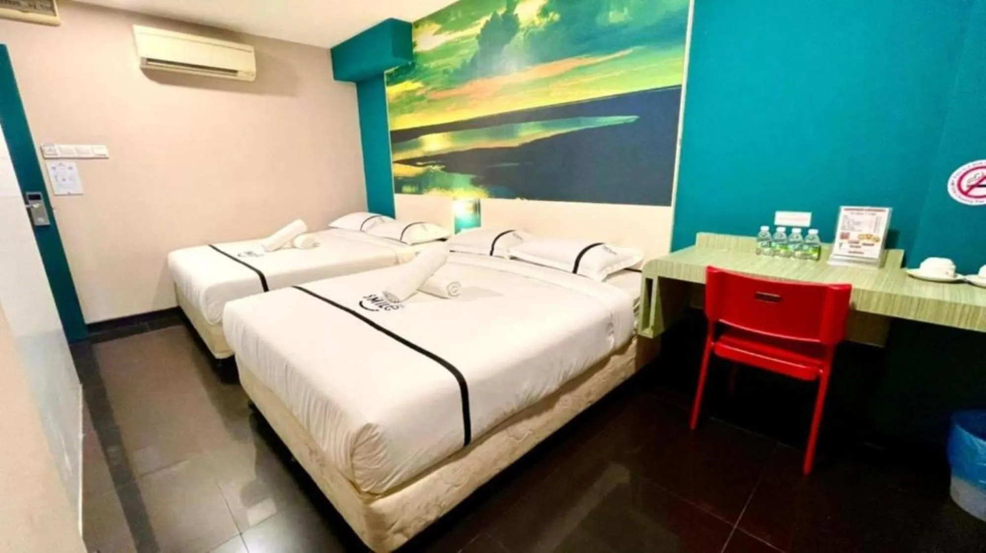 Bedroom, Bed in Smile Hotel Chow Kit PWTC