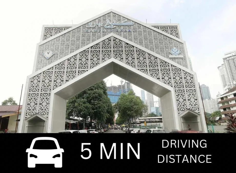 Restaurant/places to eat in Smile Hotel Chow Kit PWTC