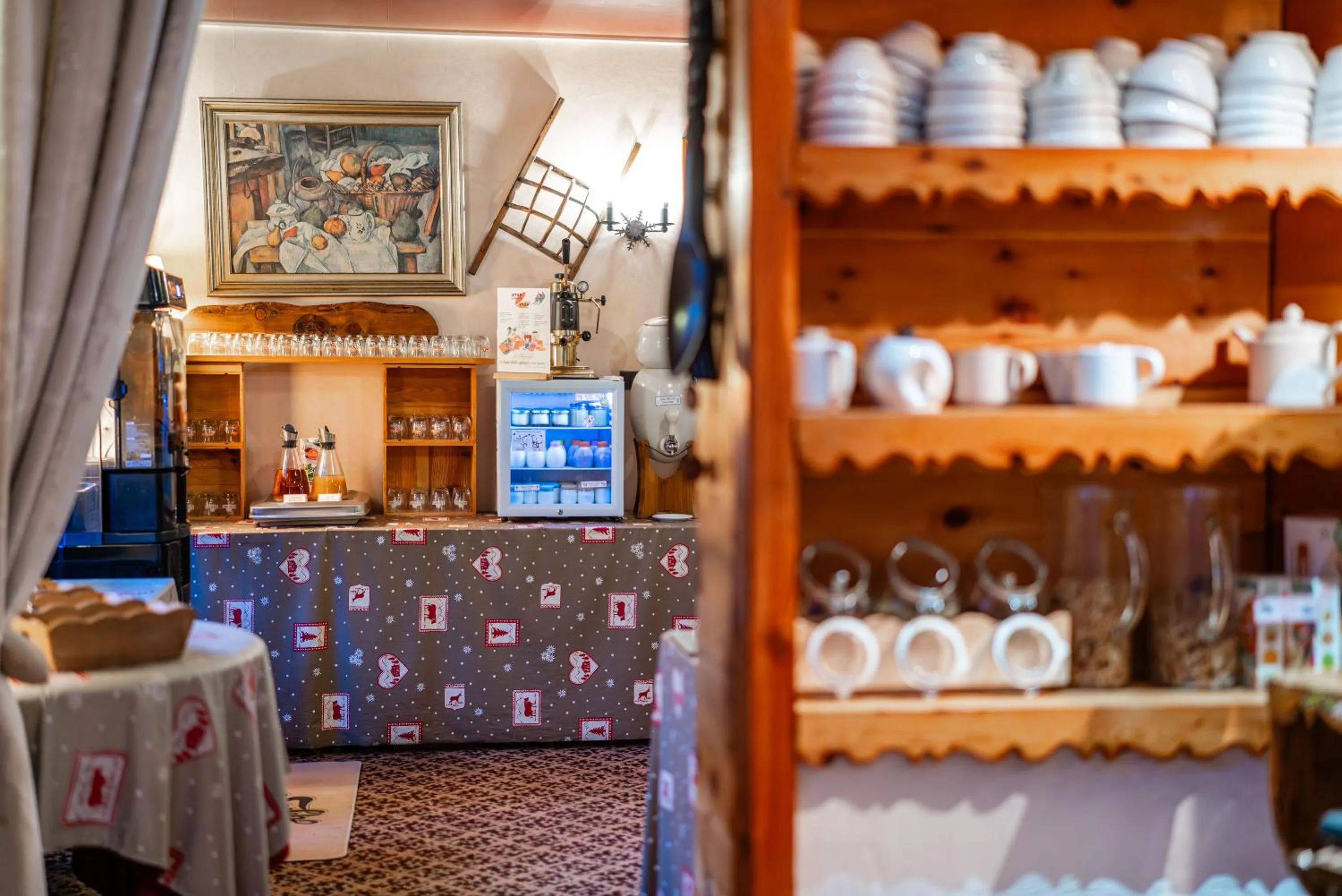 Breakfast in Logis Hôtel et Spa Le Christiania